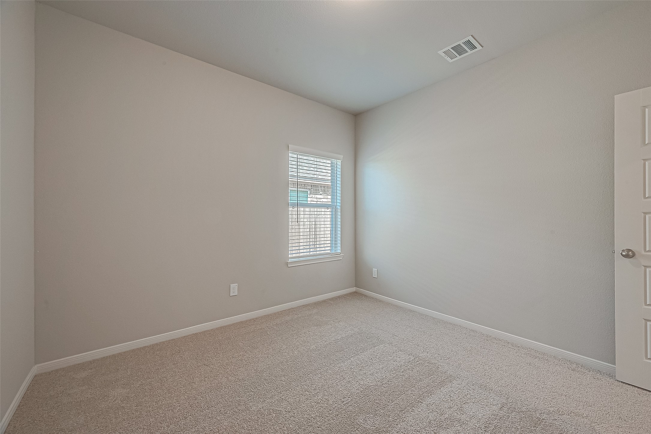 2212 Port Jackson Property Photo 28
