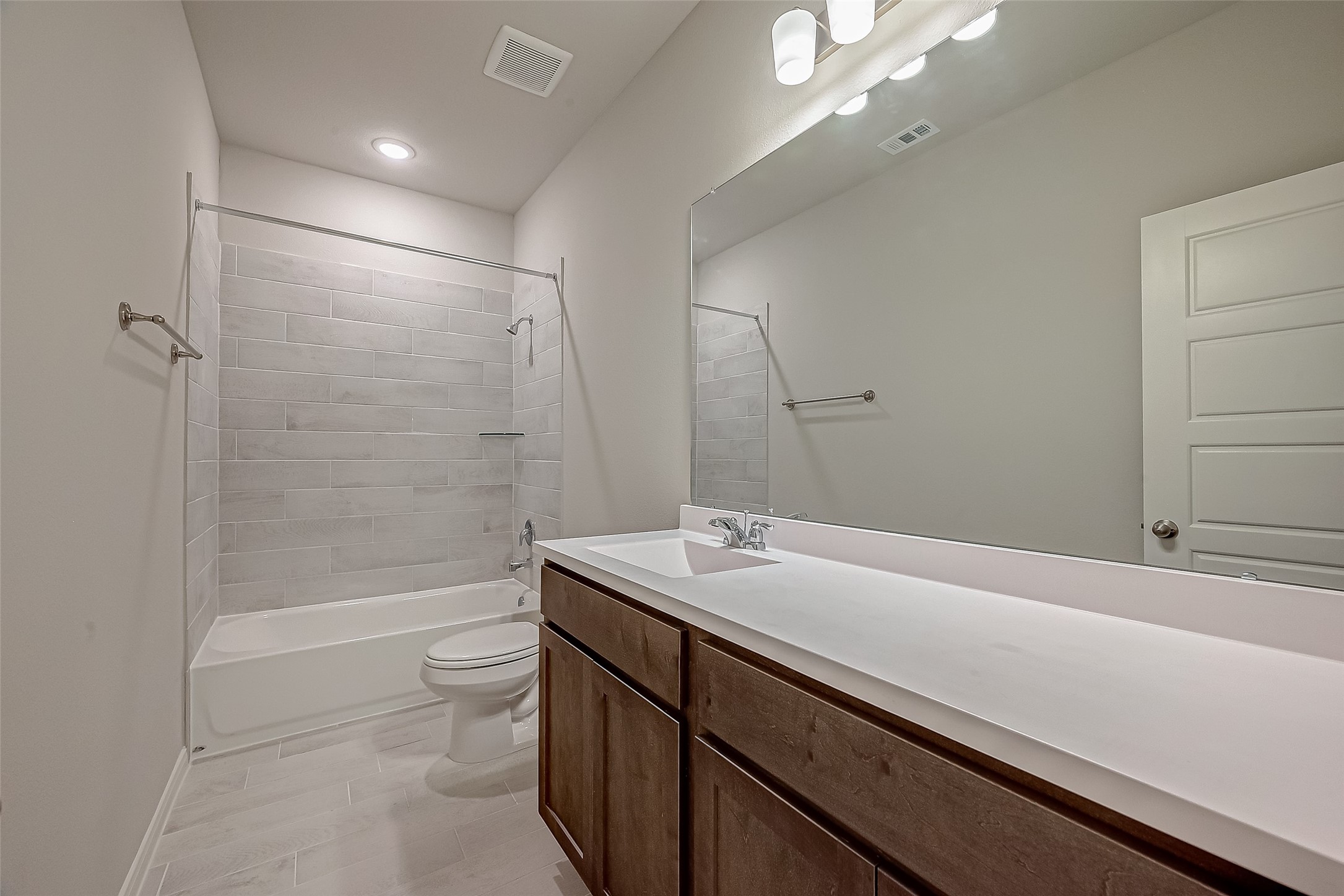 2212 Port Jackson Property Photo 29