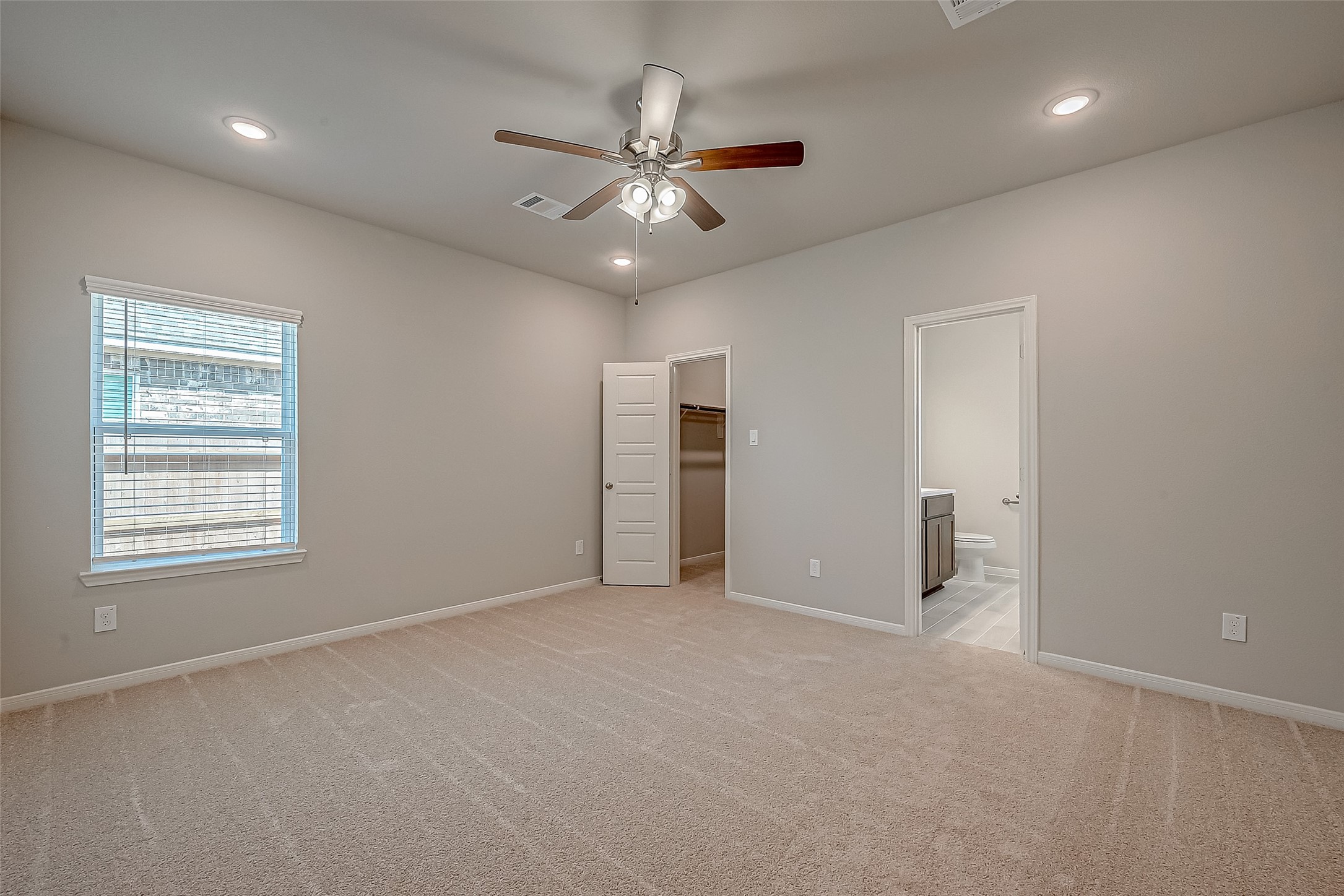2212 Port Jackson Property Photo 32