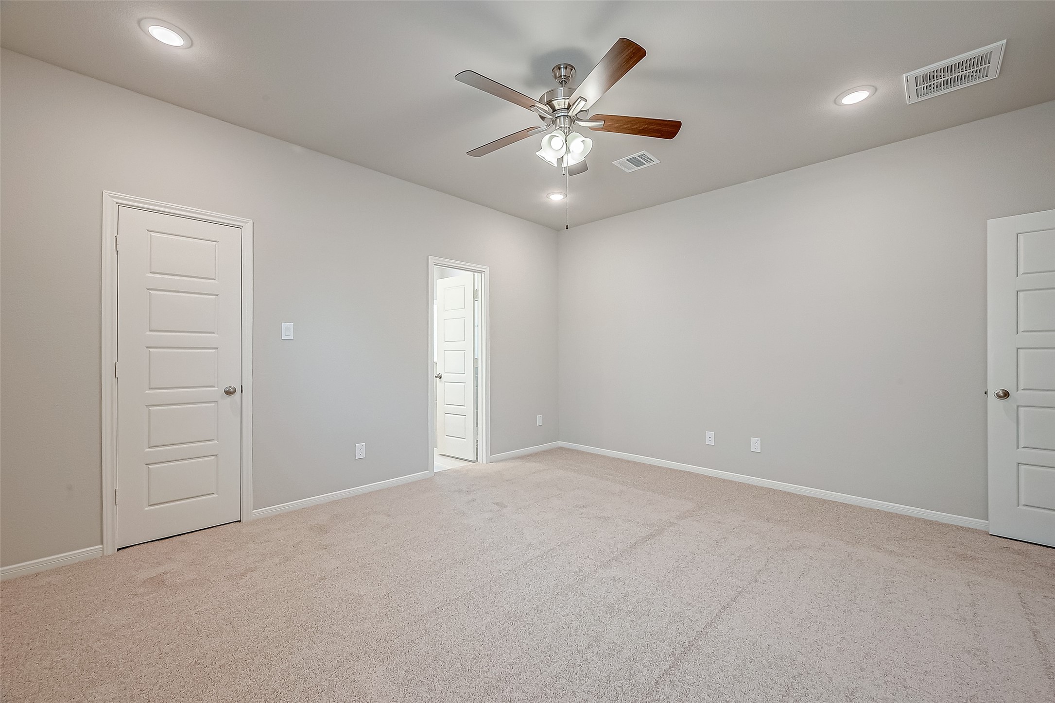 2212 Port Jackson Property Photo 35