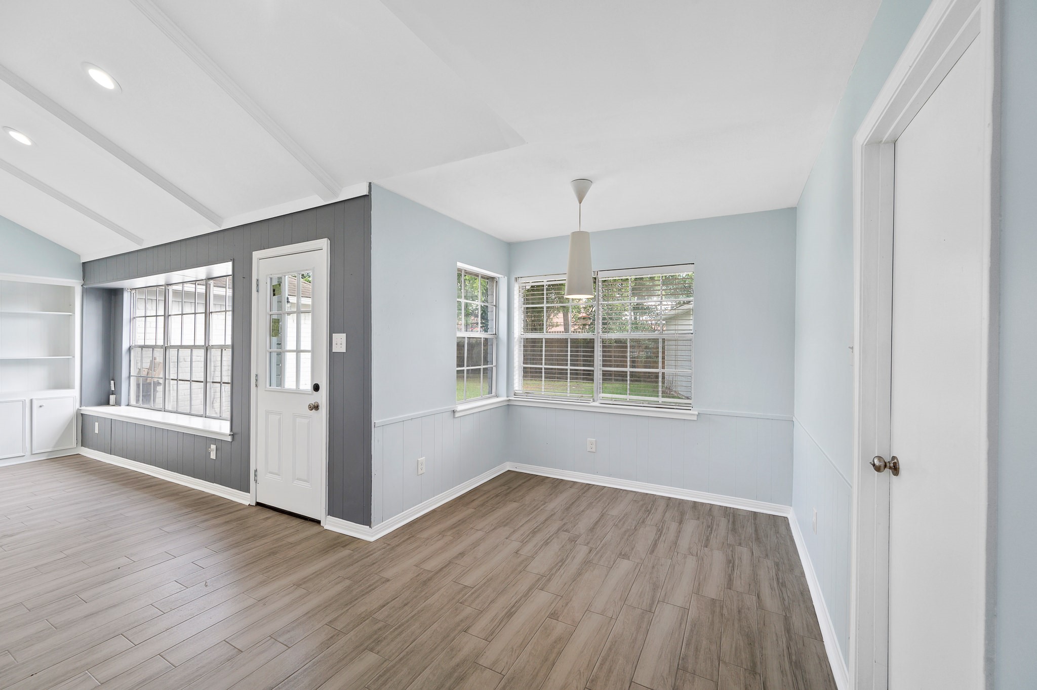 10623 Wickersham Lane Property Photo 12