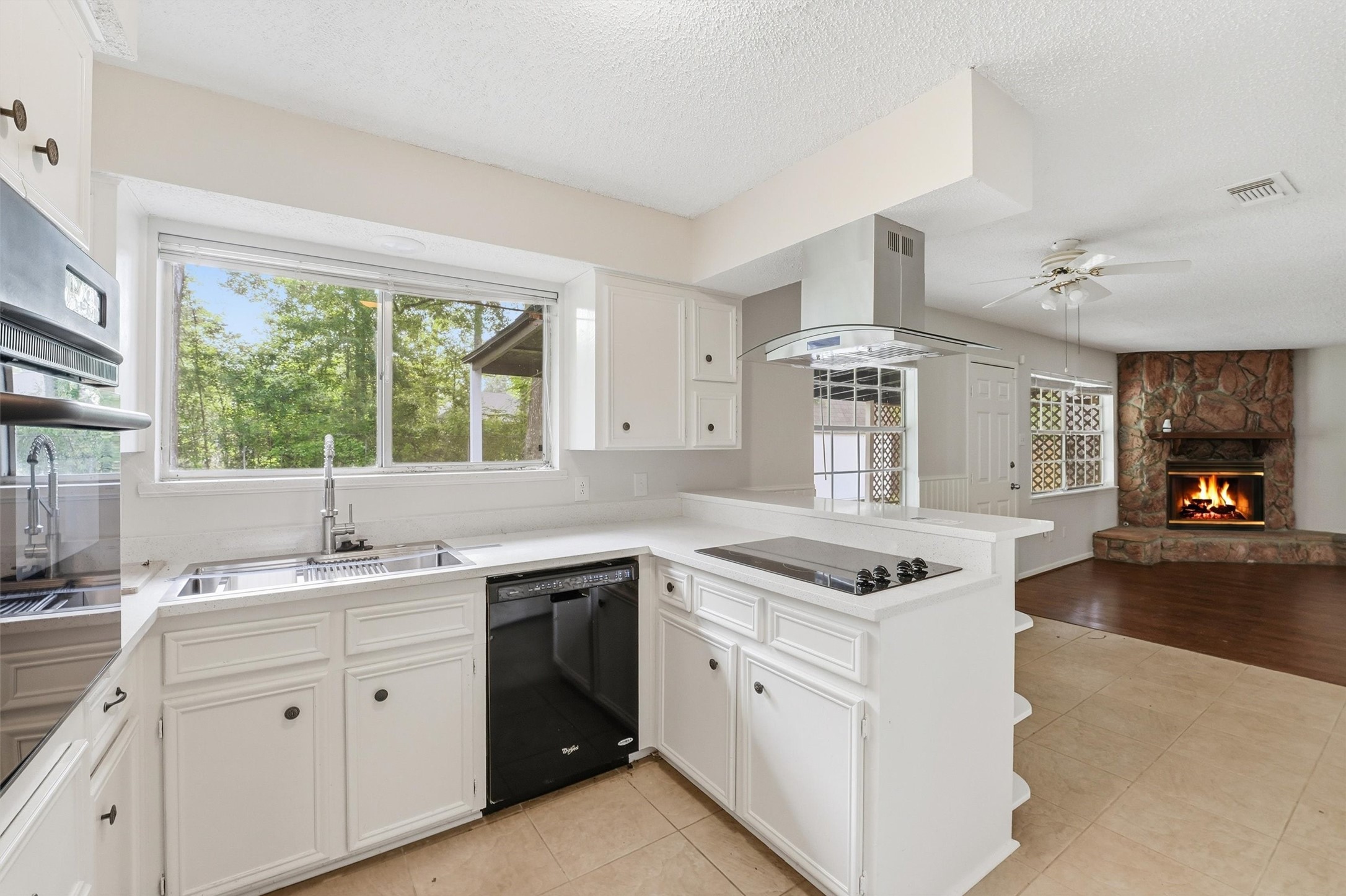 430 Eastwood Drive Property Photo 12