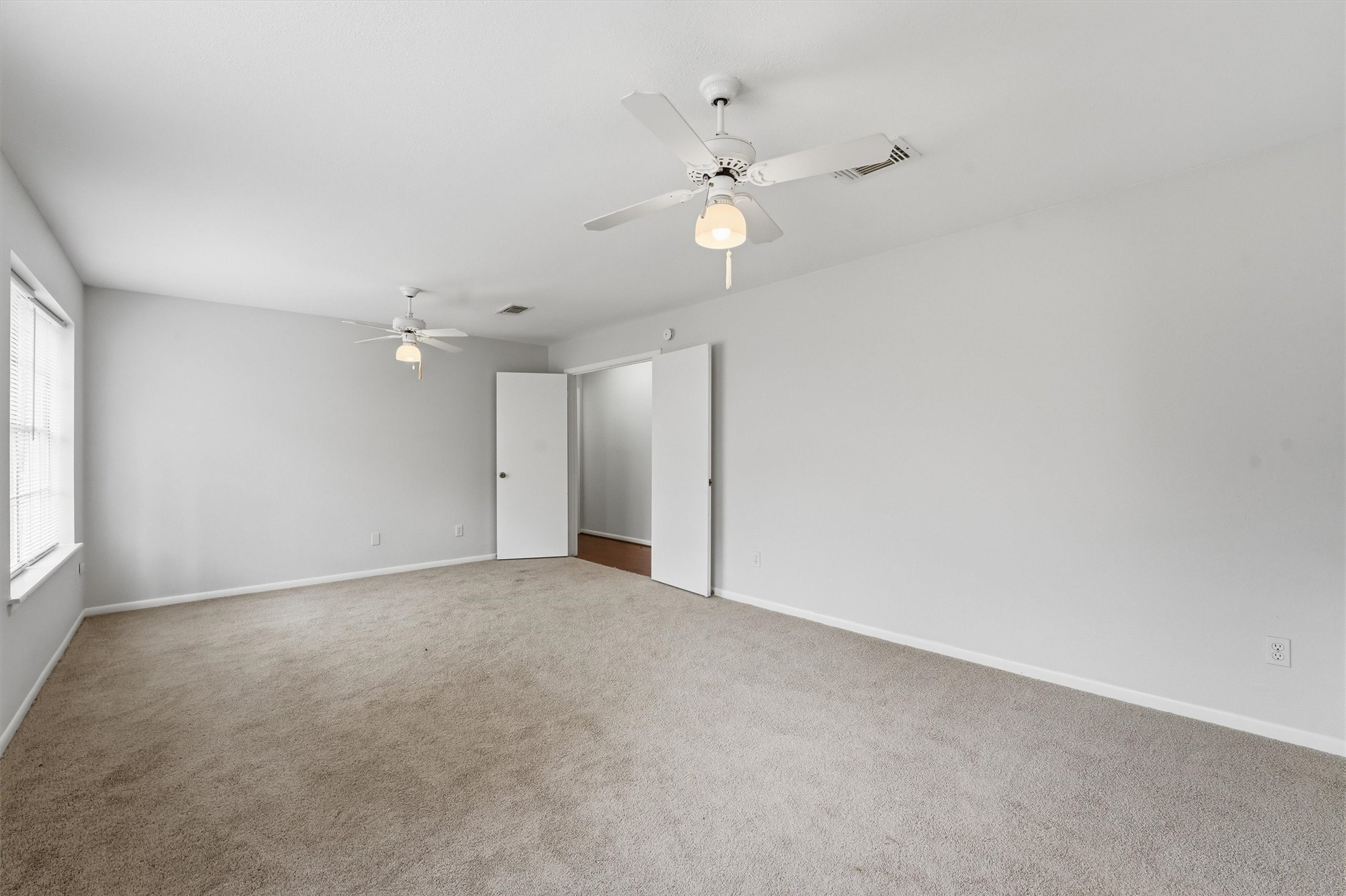 430 Eastwood Drive Property Photo 19