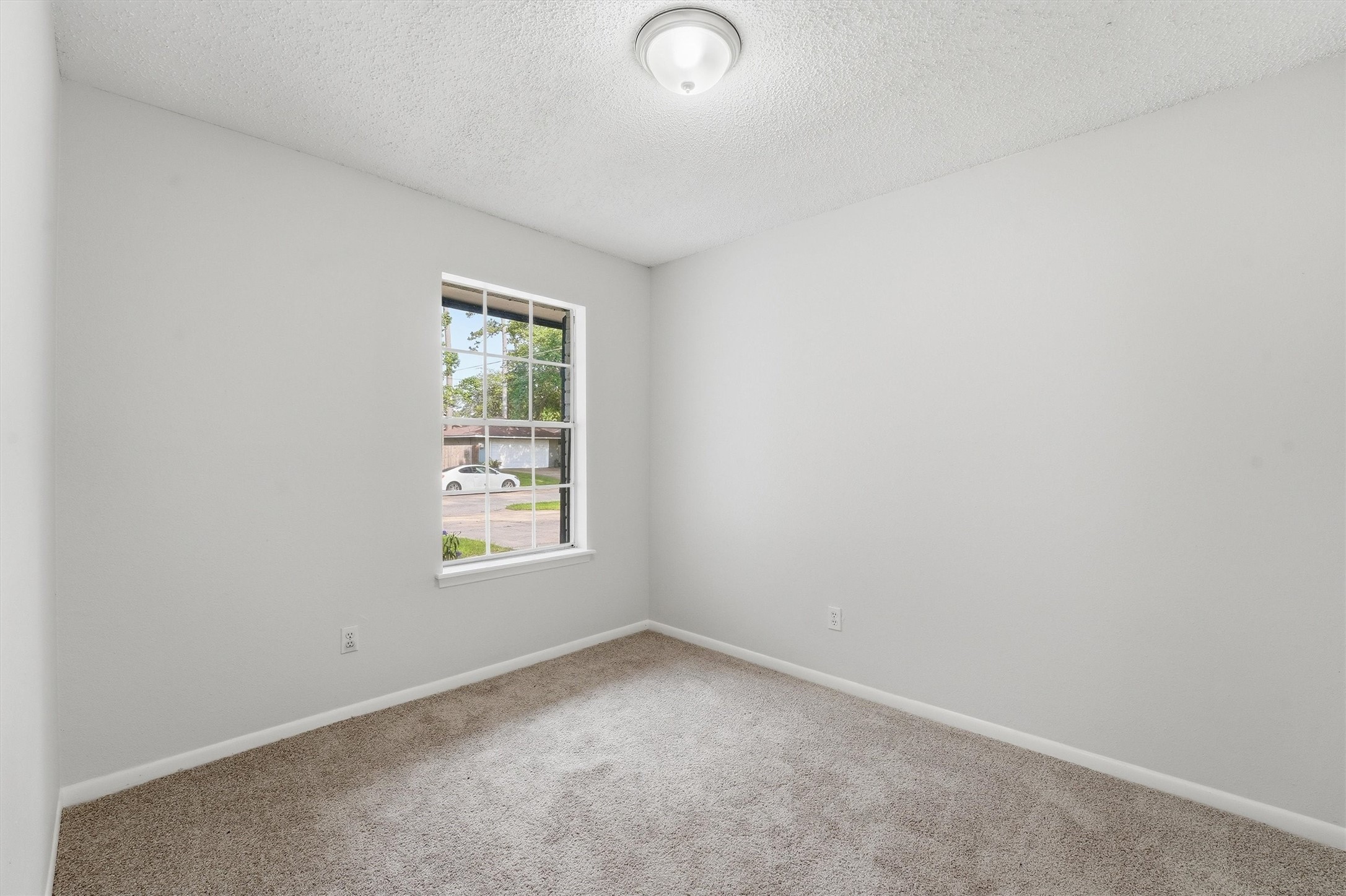 430 Eastwood Drive Property Photo 23