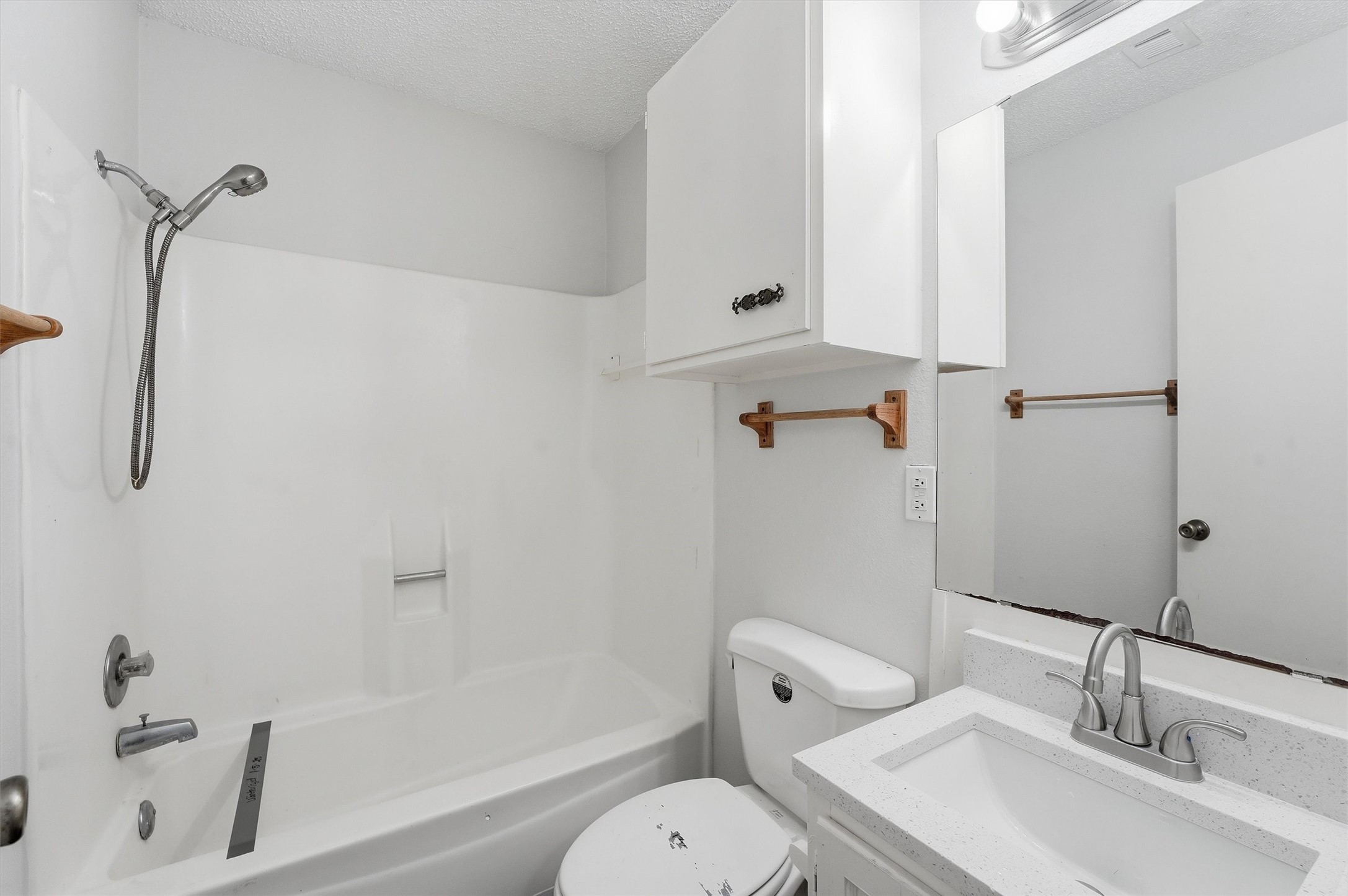 430 Eastwood Drive Property Photo 24