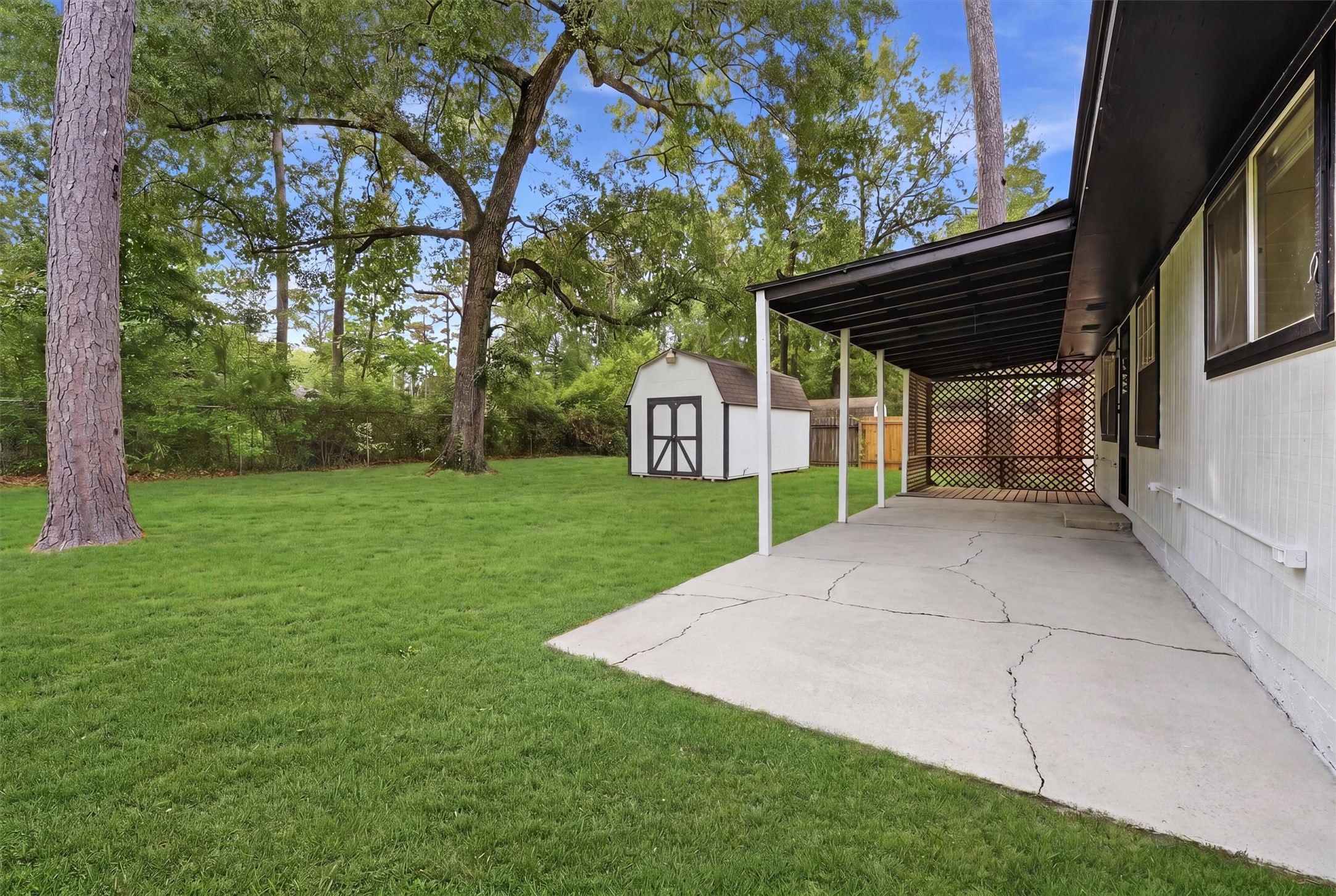 430 Eastwood Drive Property Photo 28