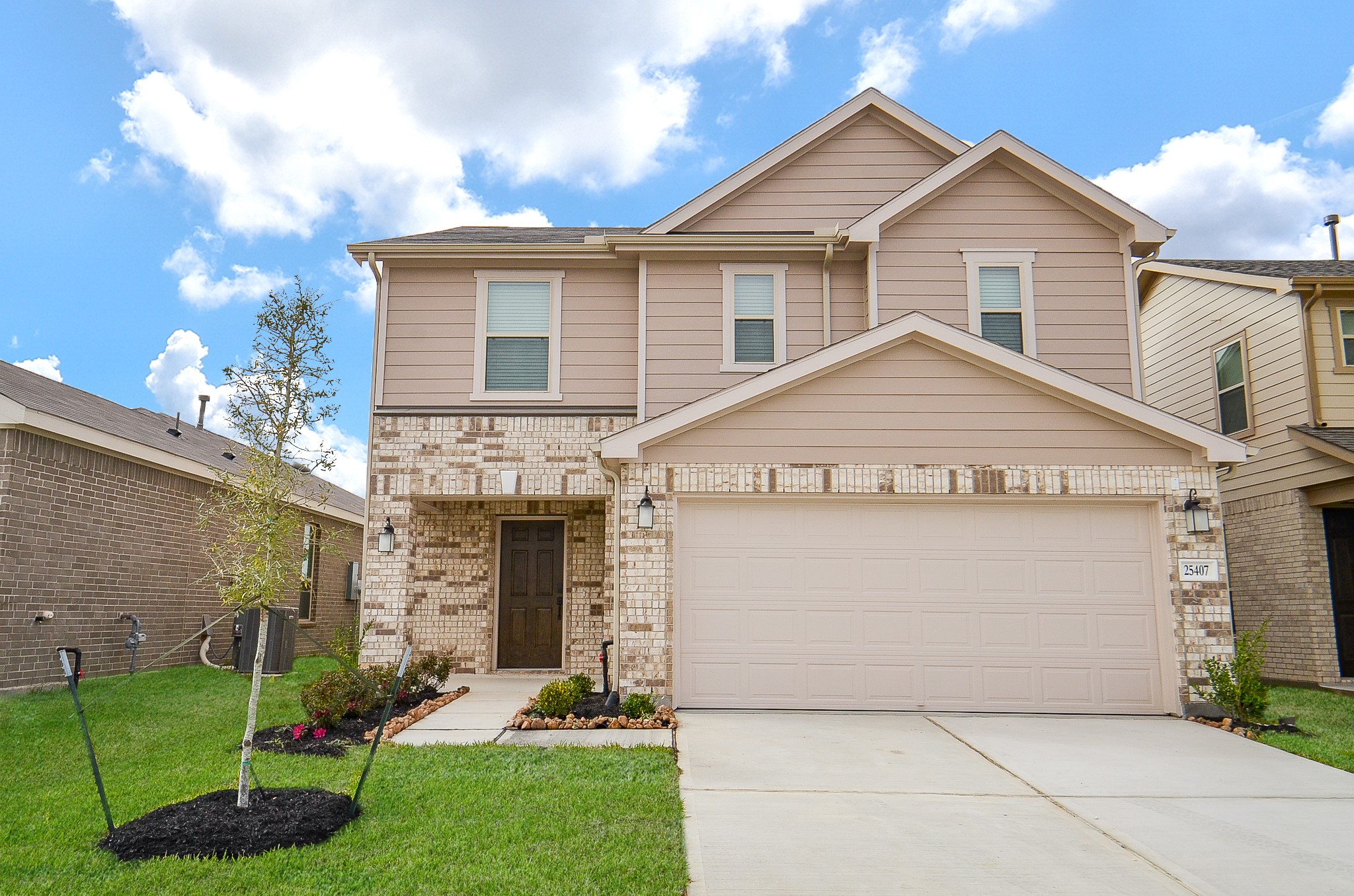 25407 Benroe Street Property Photo
