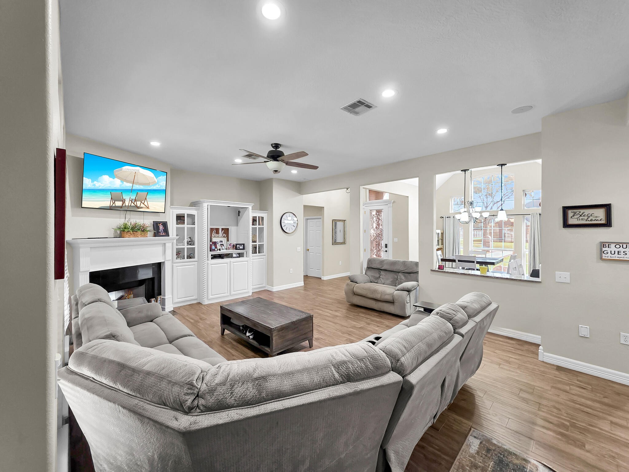 520 Meadow Lane Property Photo 4