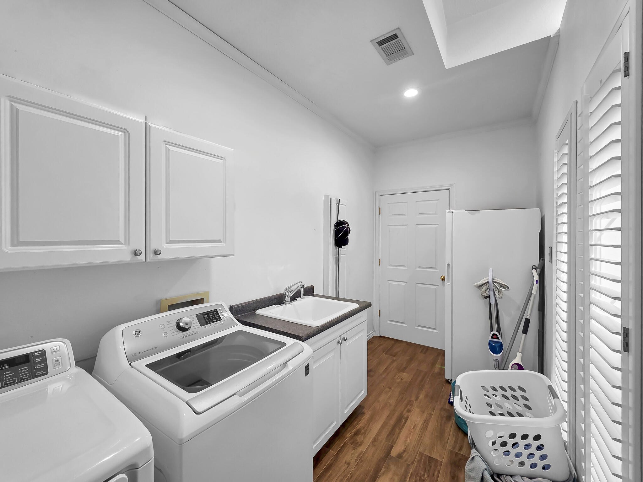 520 Meadow Lane Property Photo 24