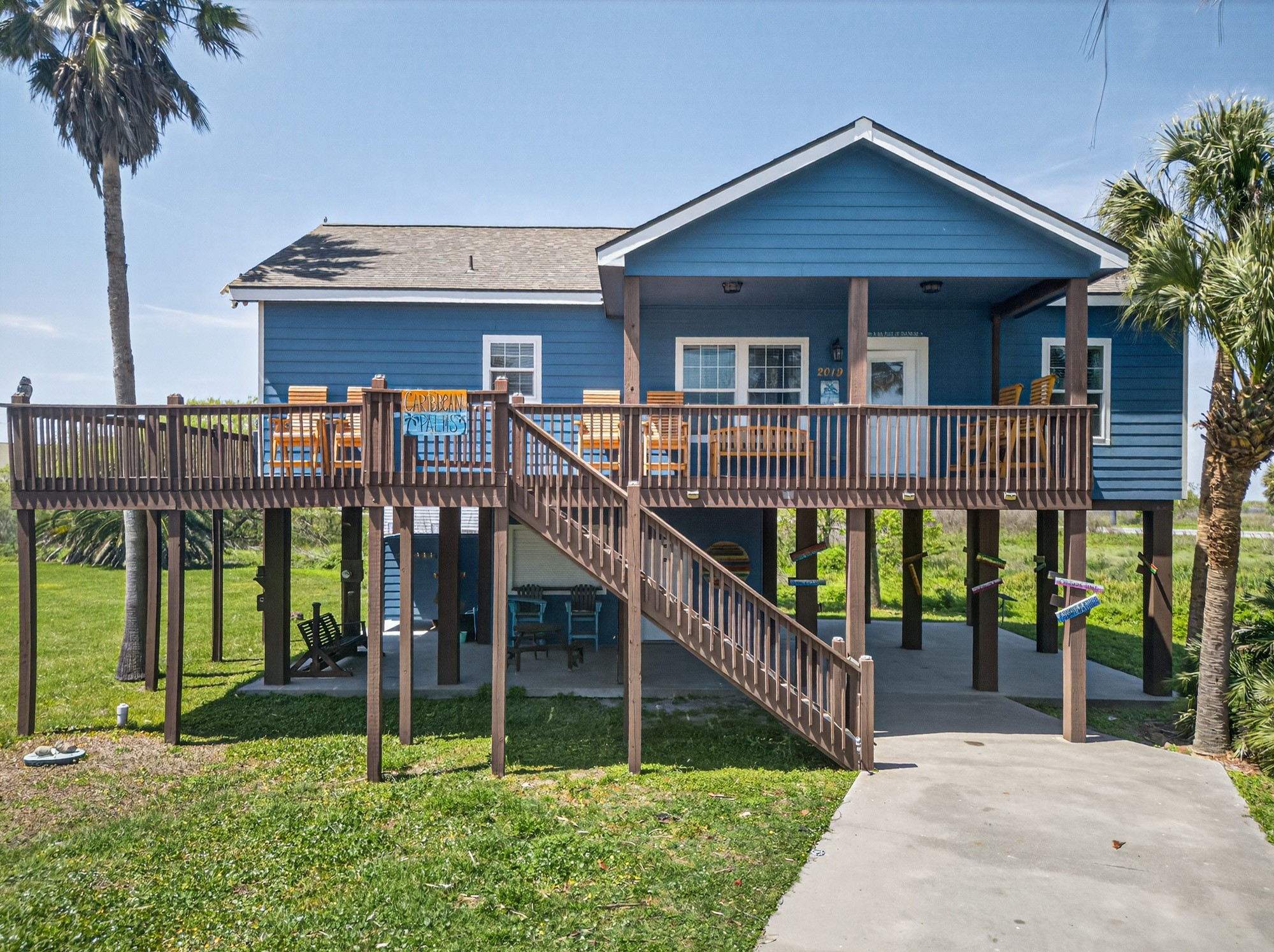 2019 Flamingo Drive Property Photo 1