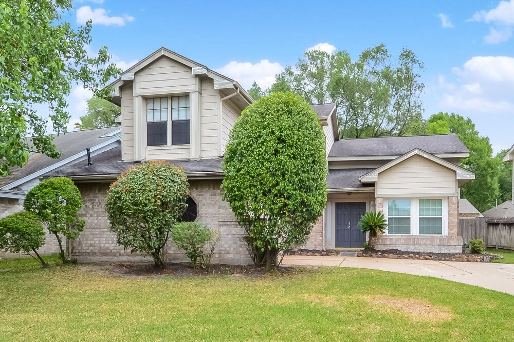 15614 Four Season Drive Property Photo 1