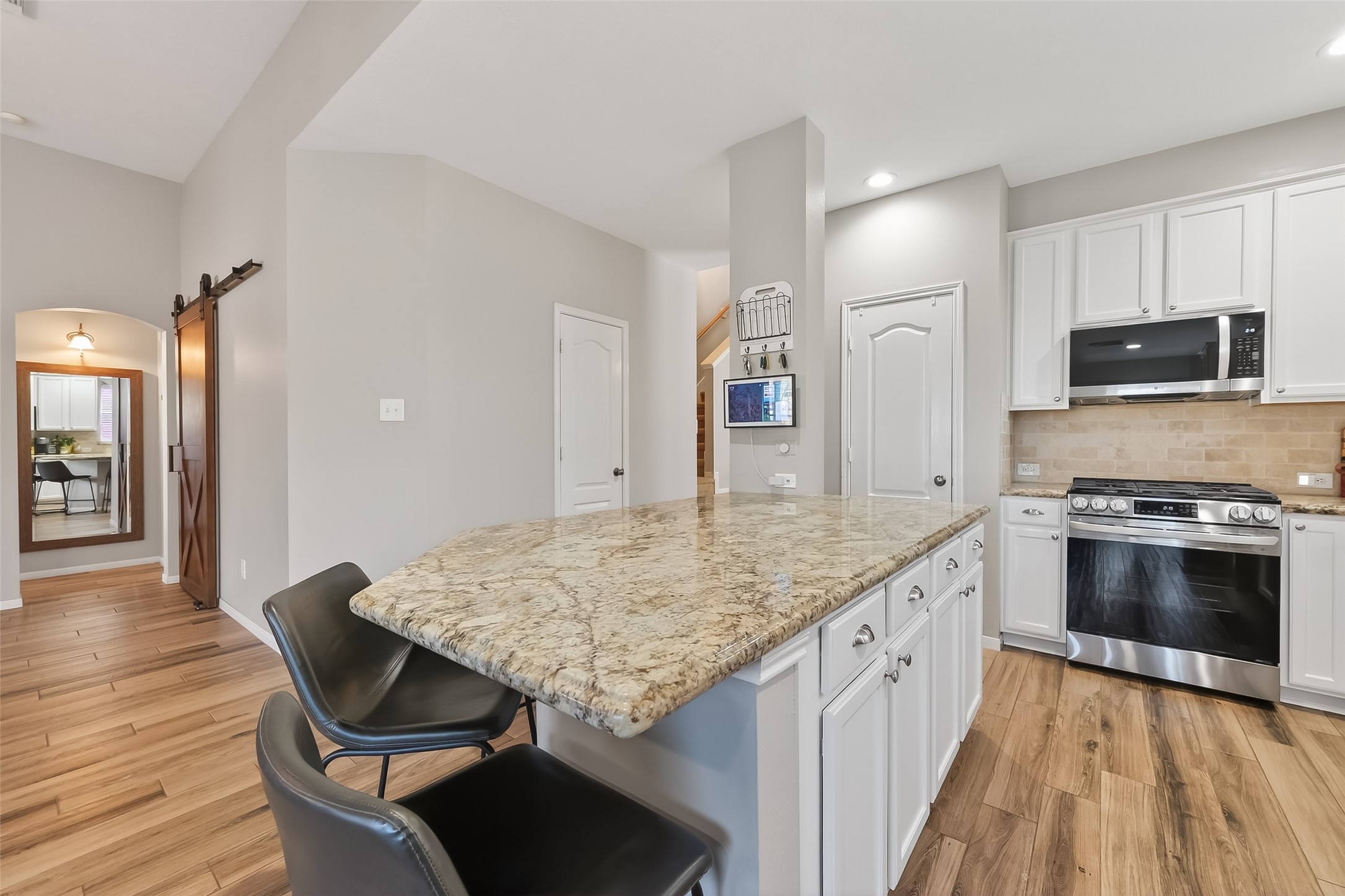 16114 Dusty Path Lane Property Photo 13