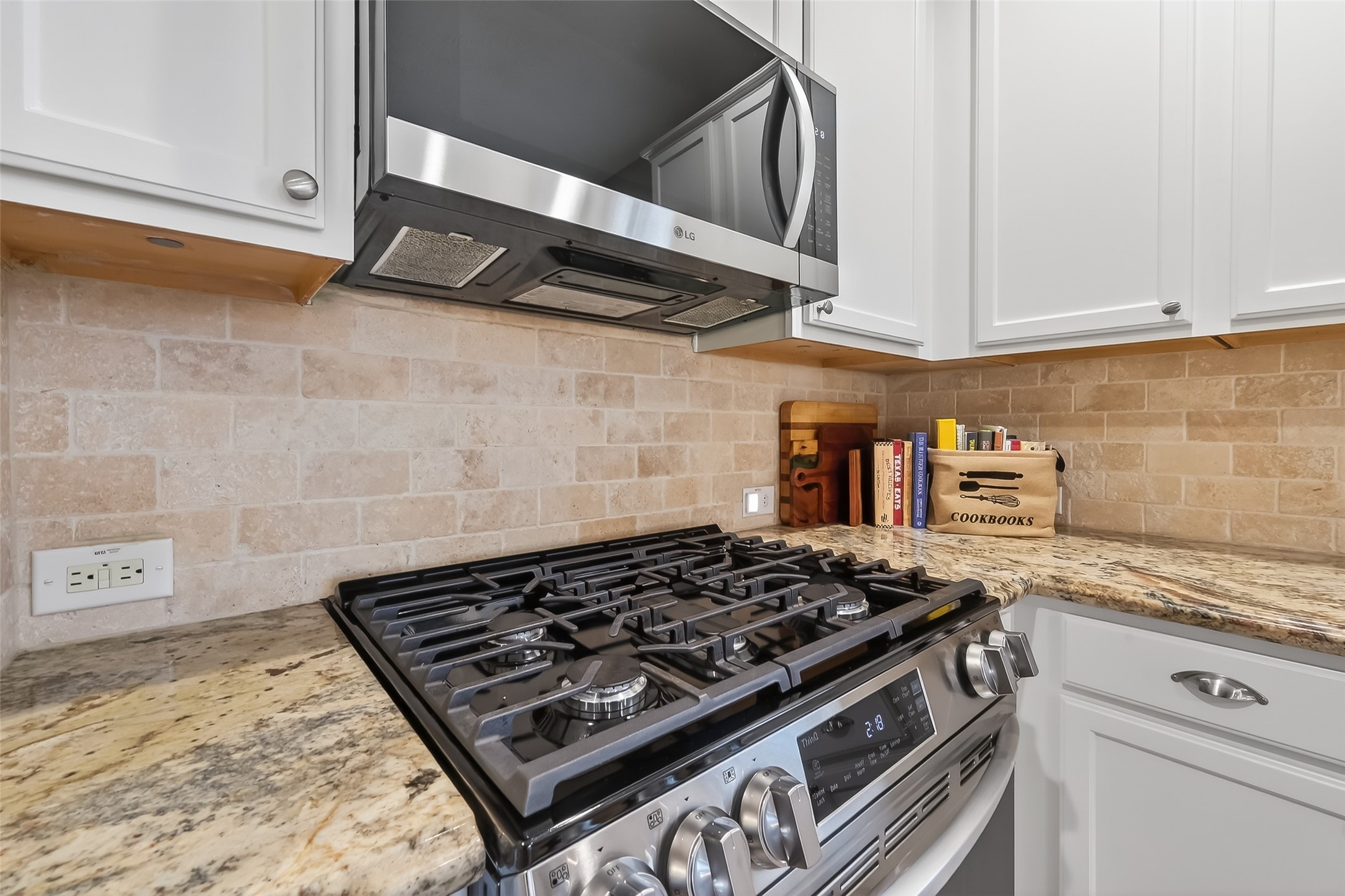 16114 Dusty Path Lane Property Photo 16