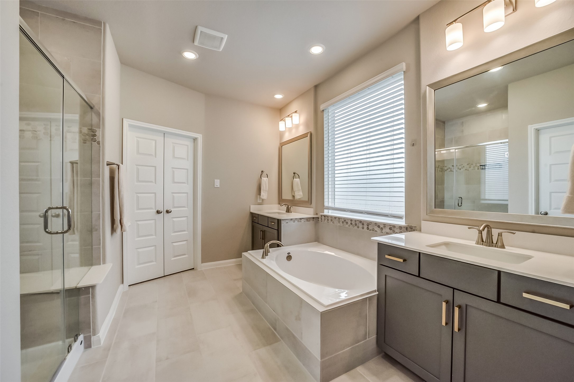 4204 Weathered Oak Drive Property Photo 21