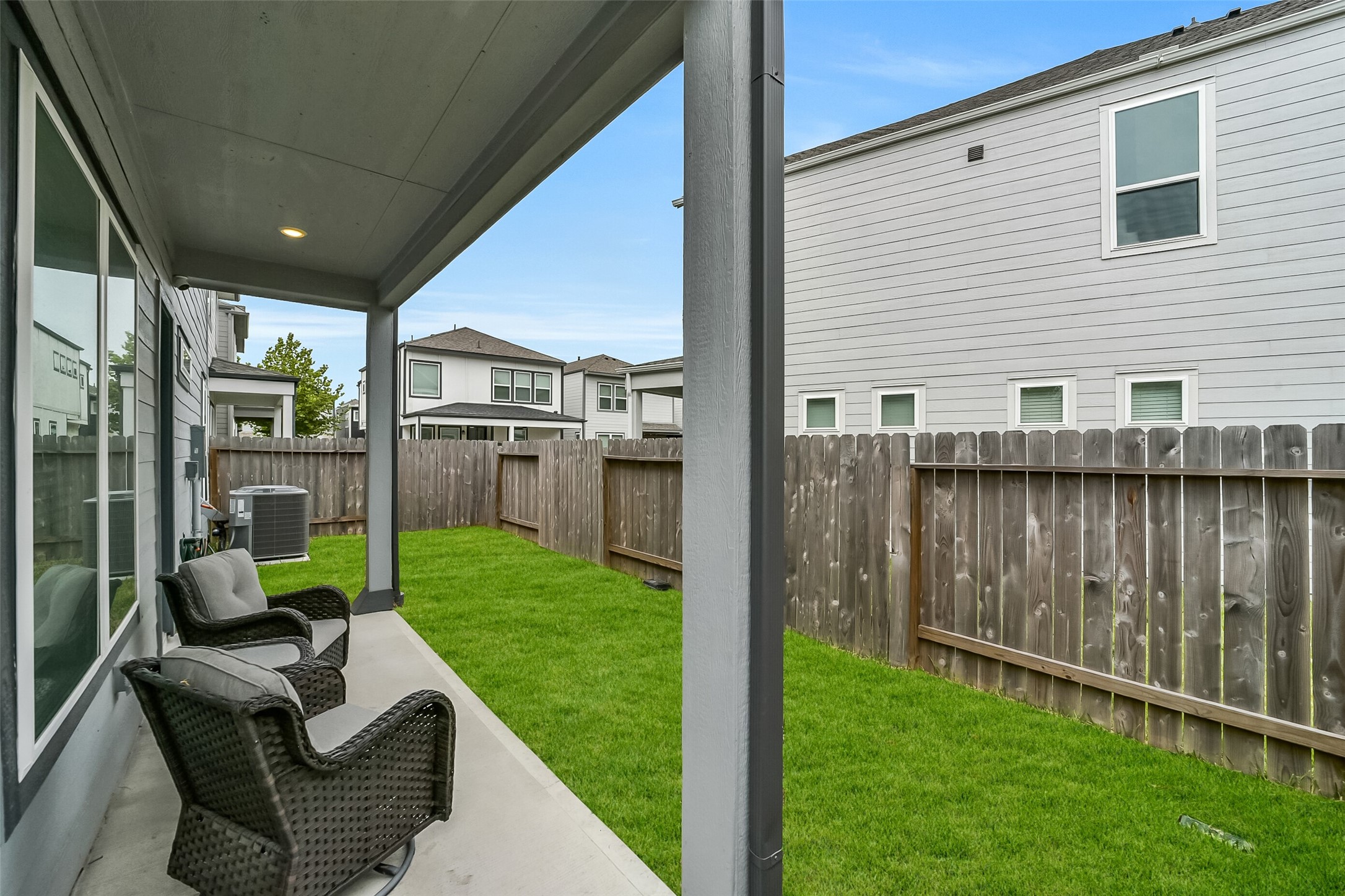 4204 Weathered Oak Drive Property Photo 28