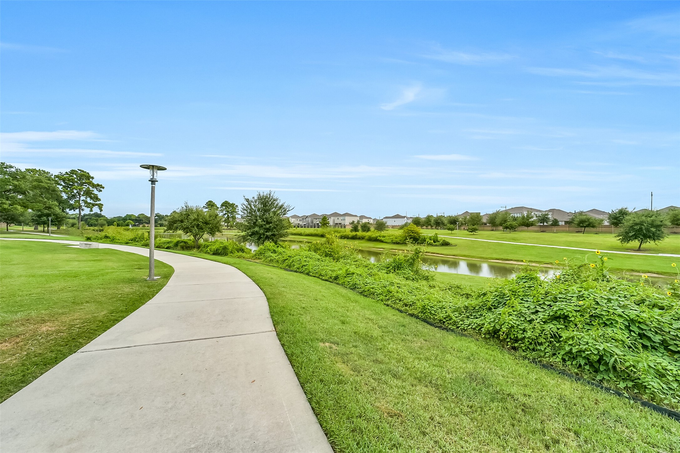 4204 Weathered Oak Drive Property Photo 36