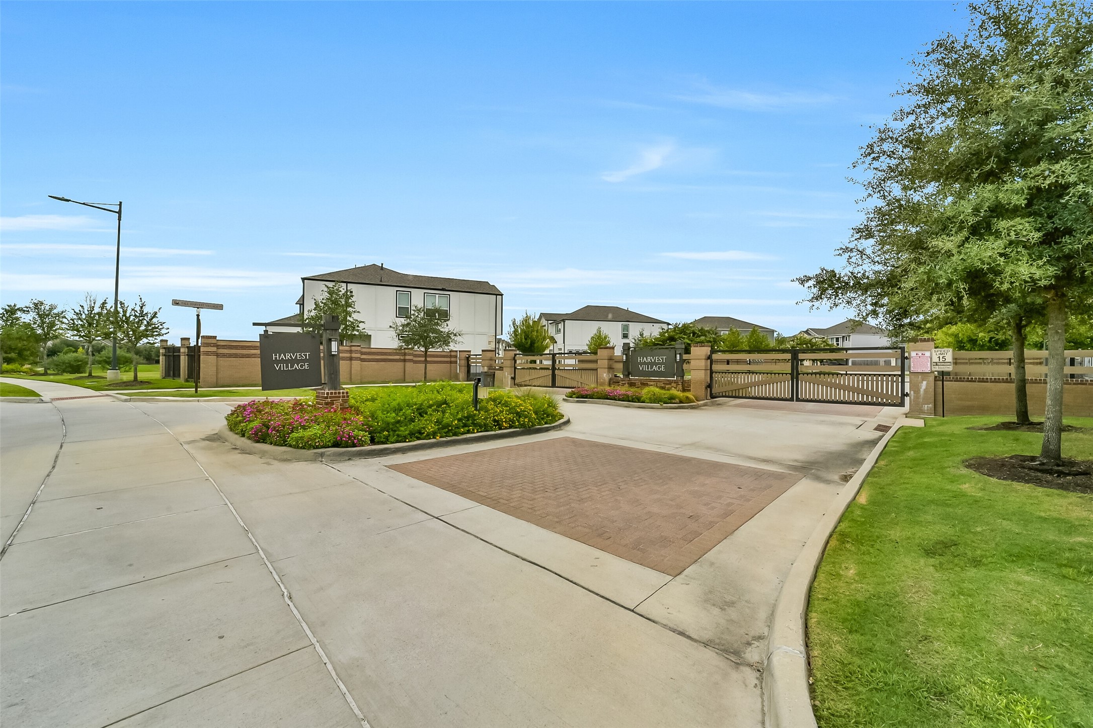 4204 Weathered Oak Drive Property Photo 37