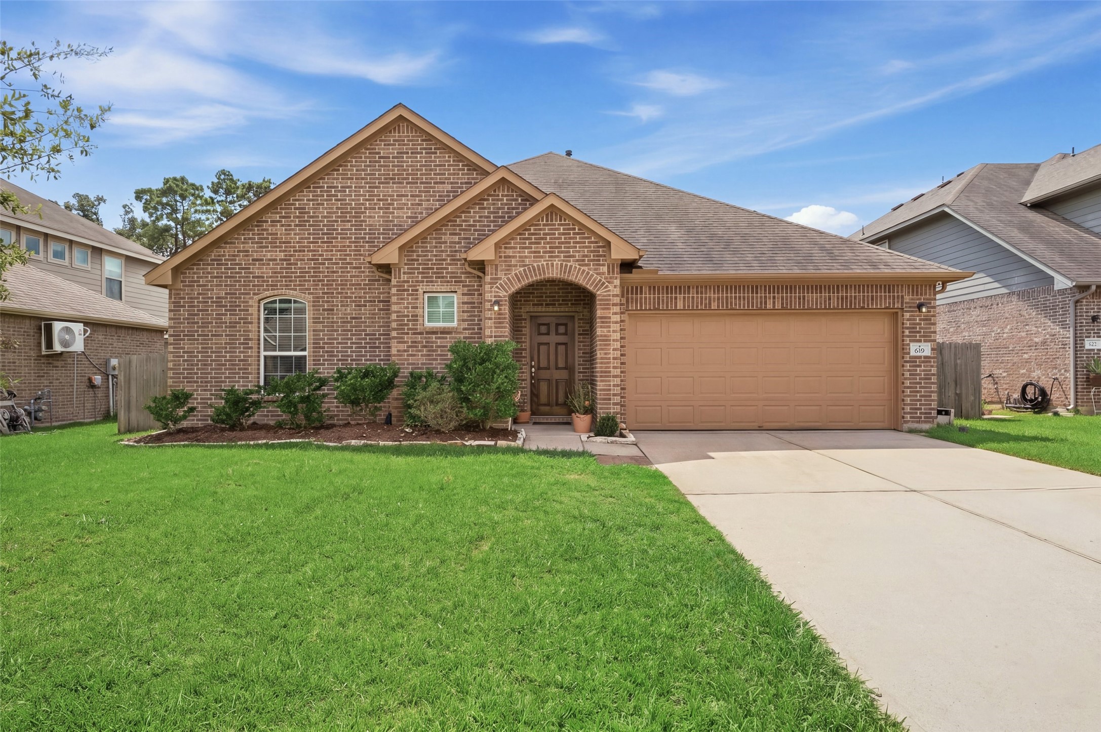 619 Yoke Drive Property Photo 1