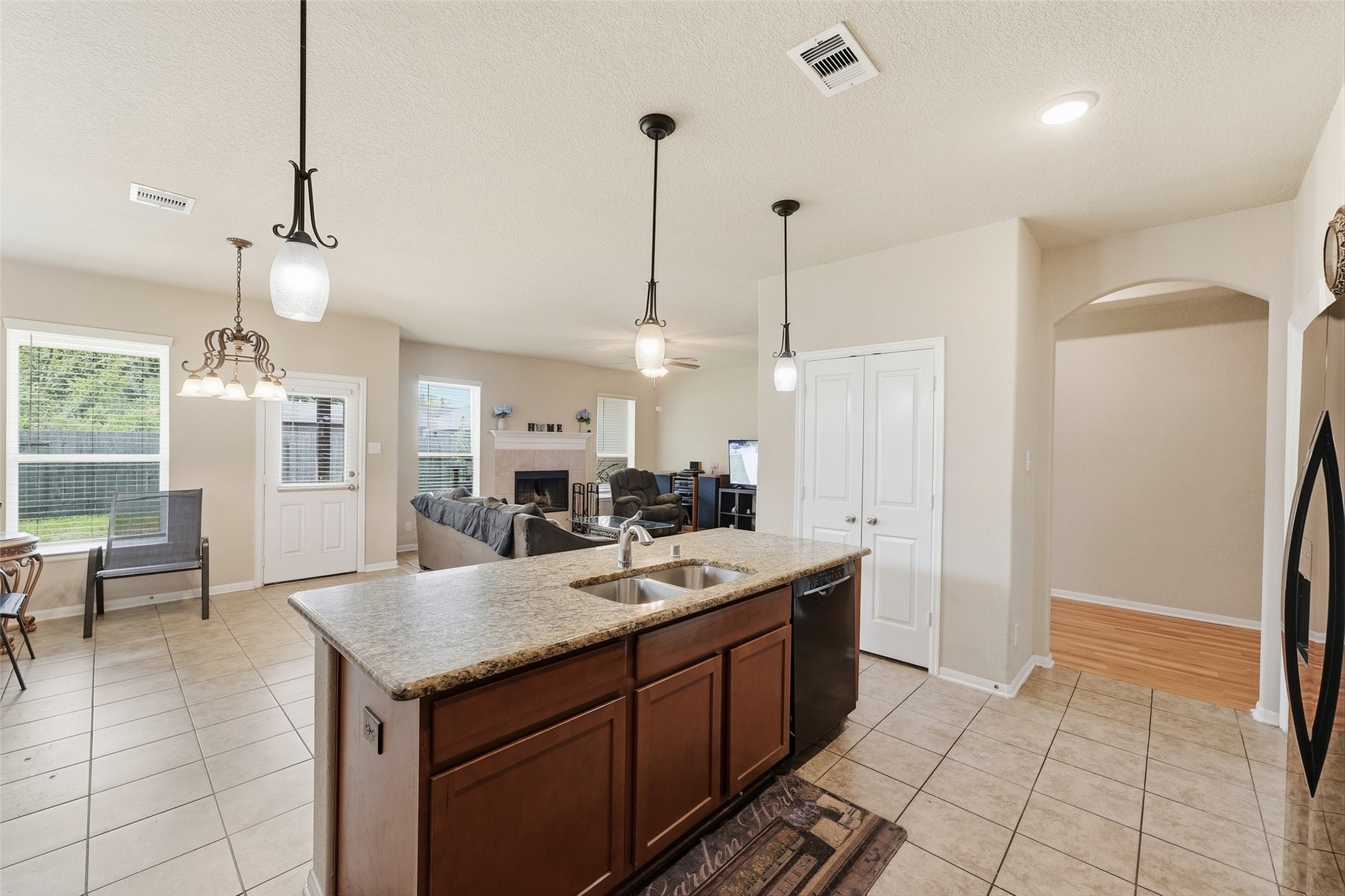 619 Yoke Drive Property Photo 16