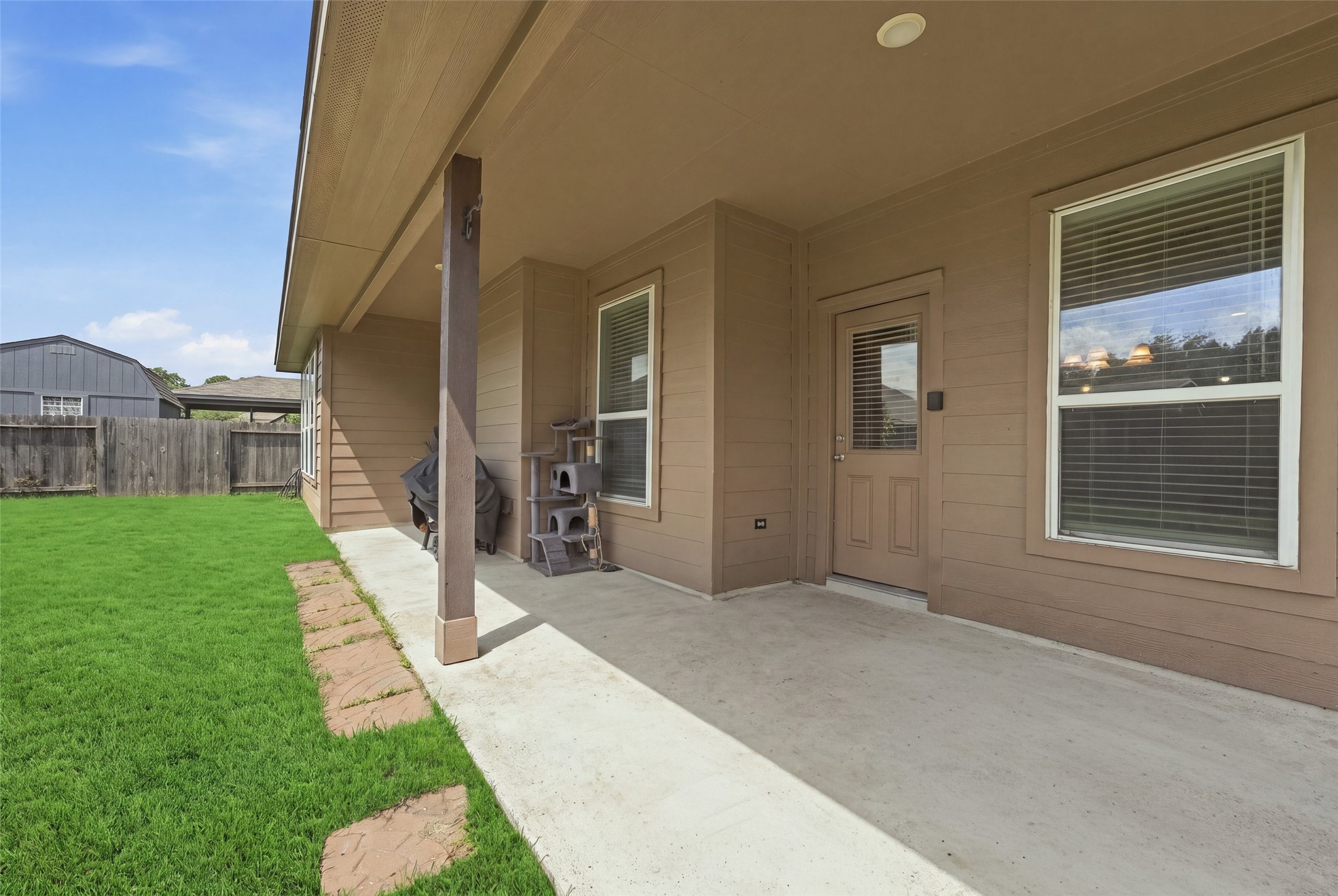619 Yoke Drive Property Photo 22