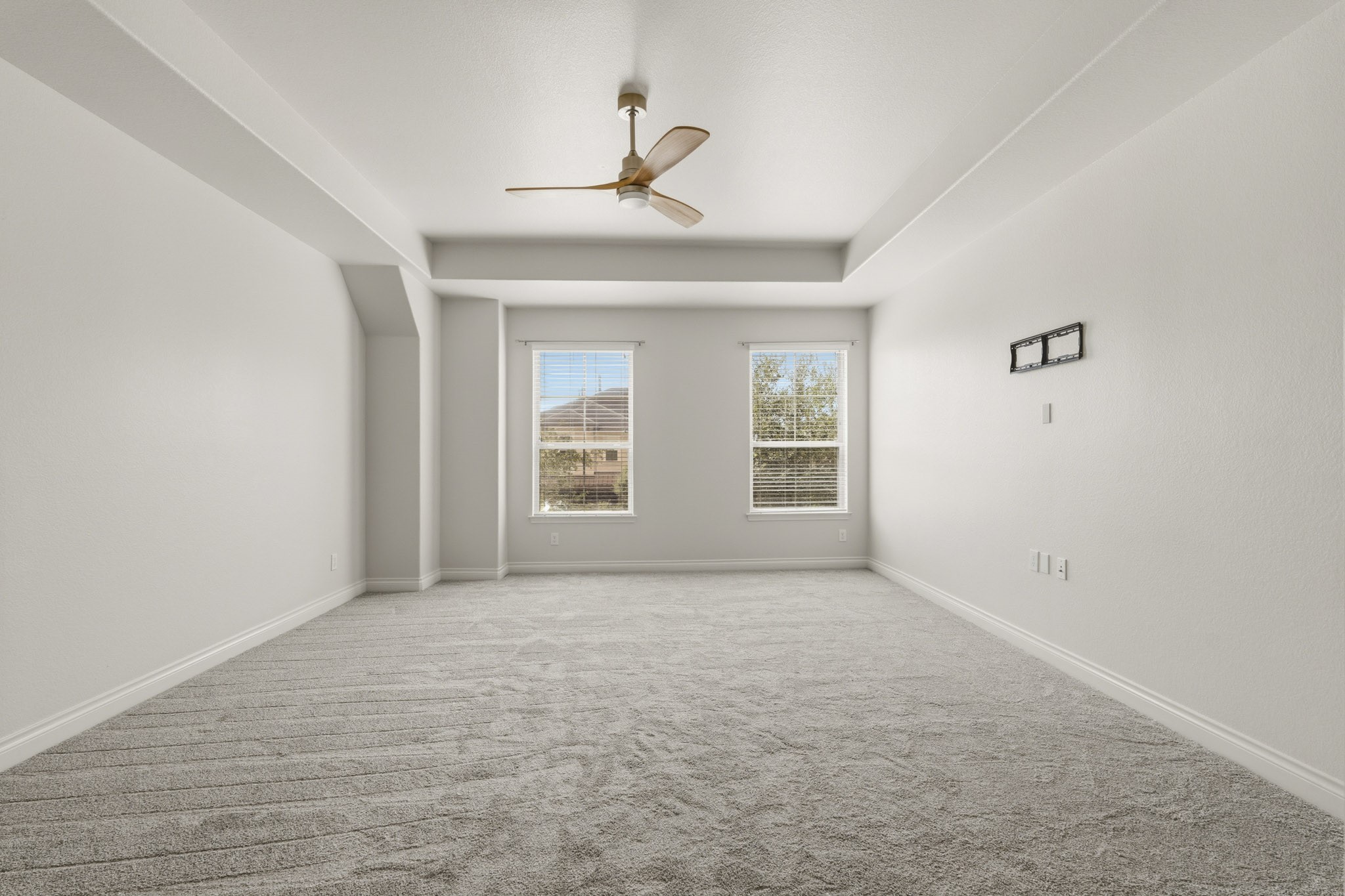 9527 Scanlan Heights Lane Property Photo 22