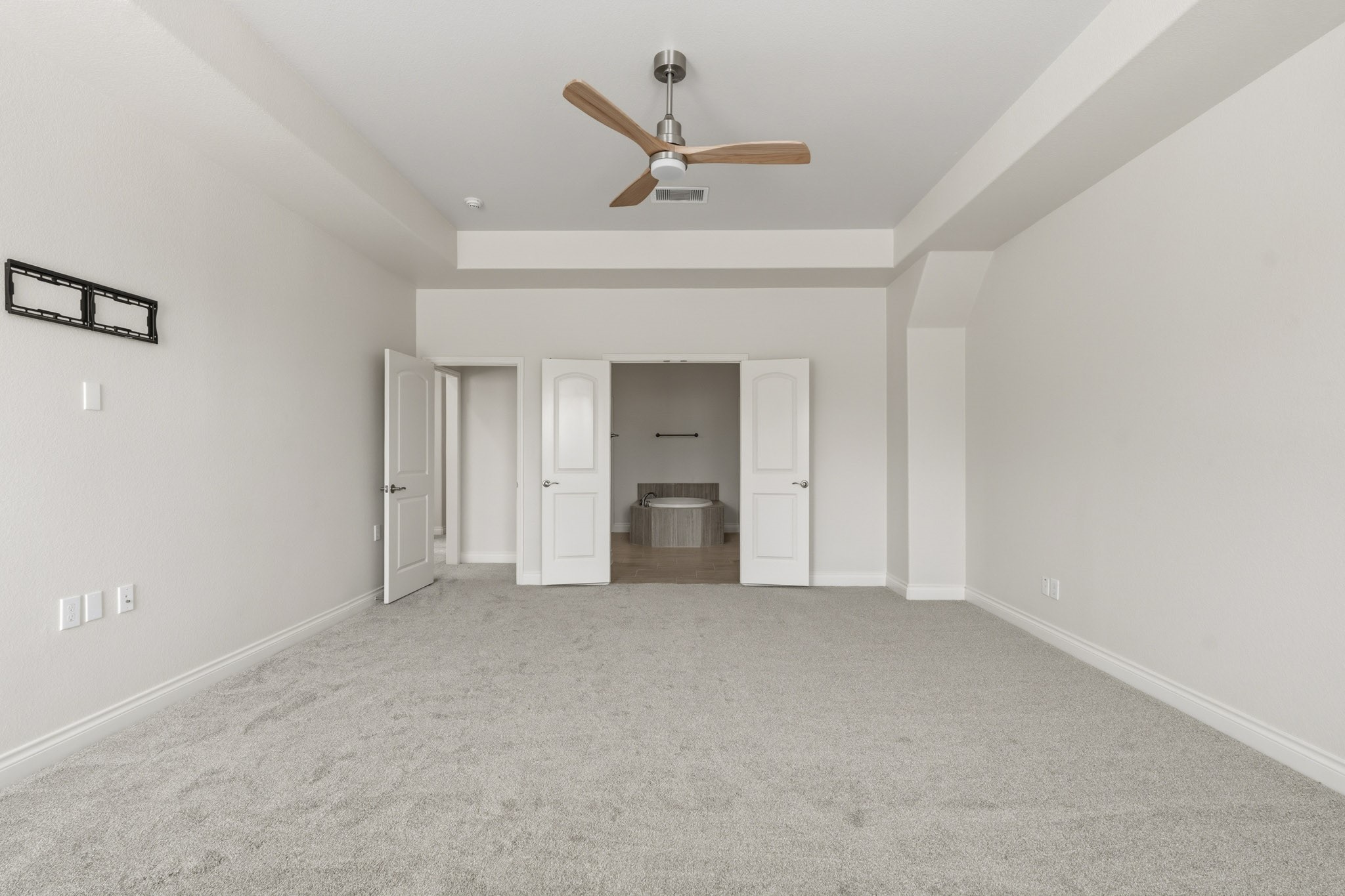 9527 Scanlan Heights Lane Property Photo 23