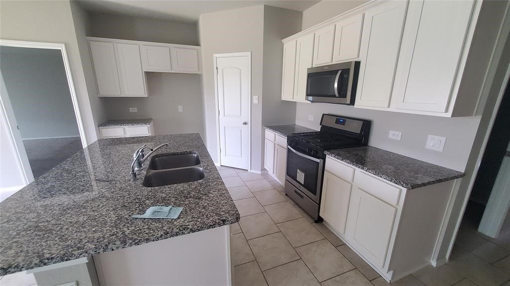 22514 Busalla Trail Property Photo 10