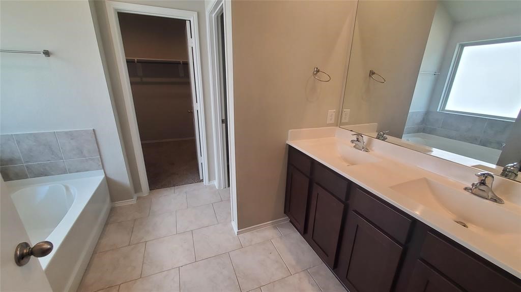 22514 Busalla Trail Property Photo 12