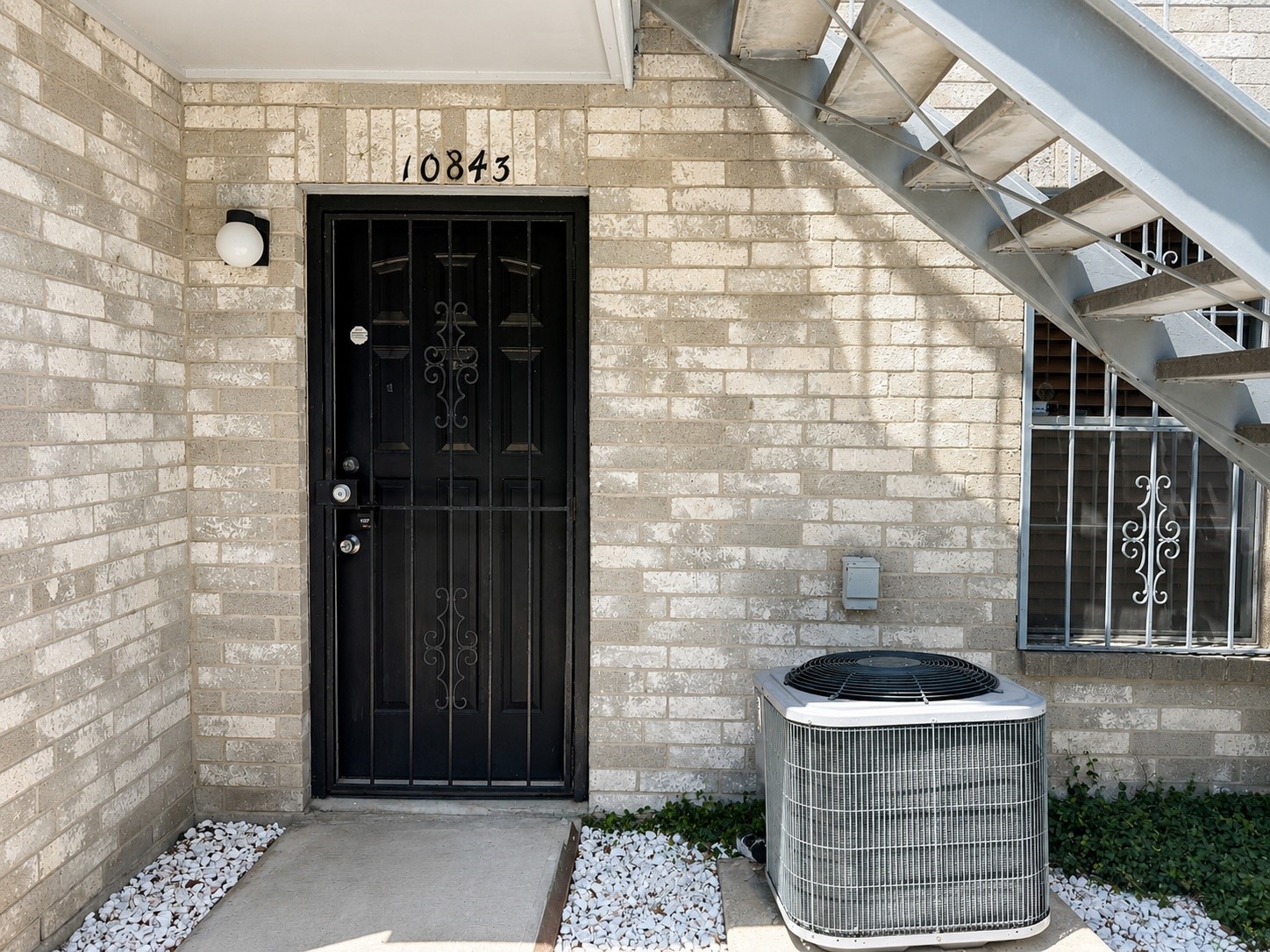 10843 Braes Bend Drive Property Photo 1
