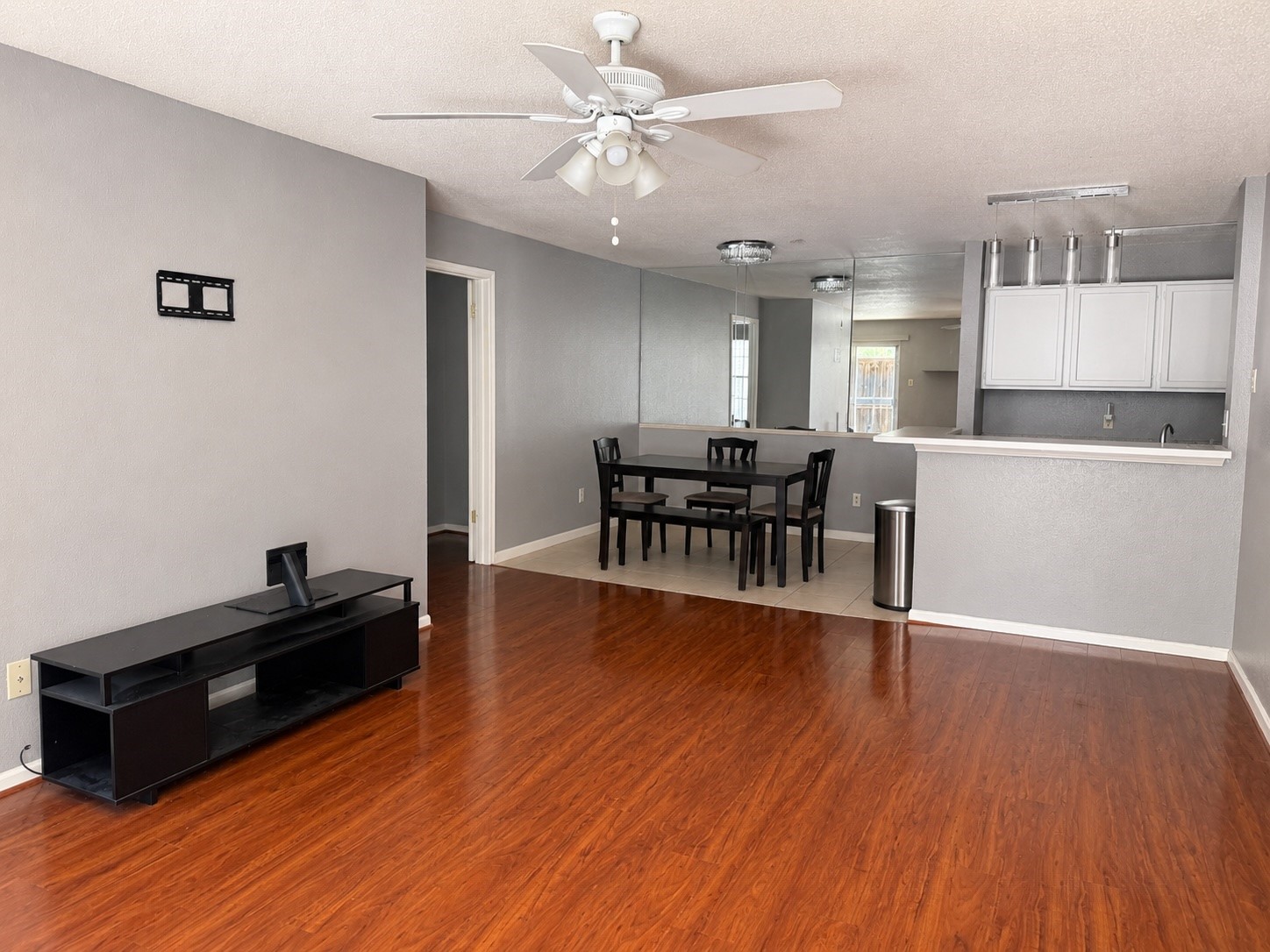 10843 Braes Bend Drive Property Photo 3