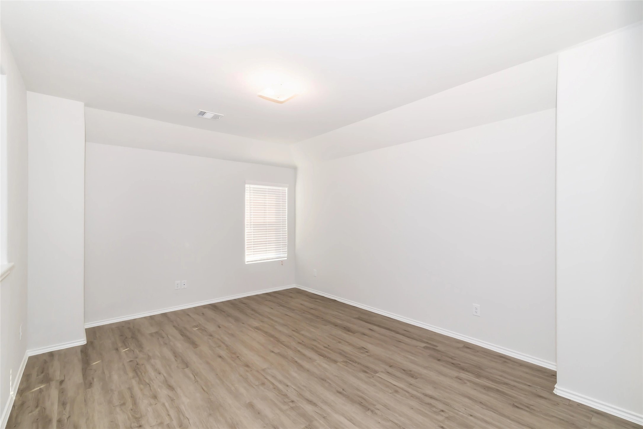 22331 Porter Mountain Trail Property Photo 9