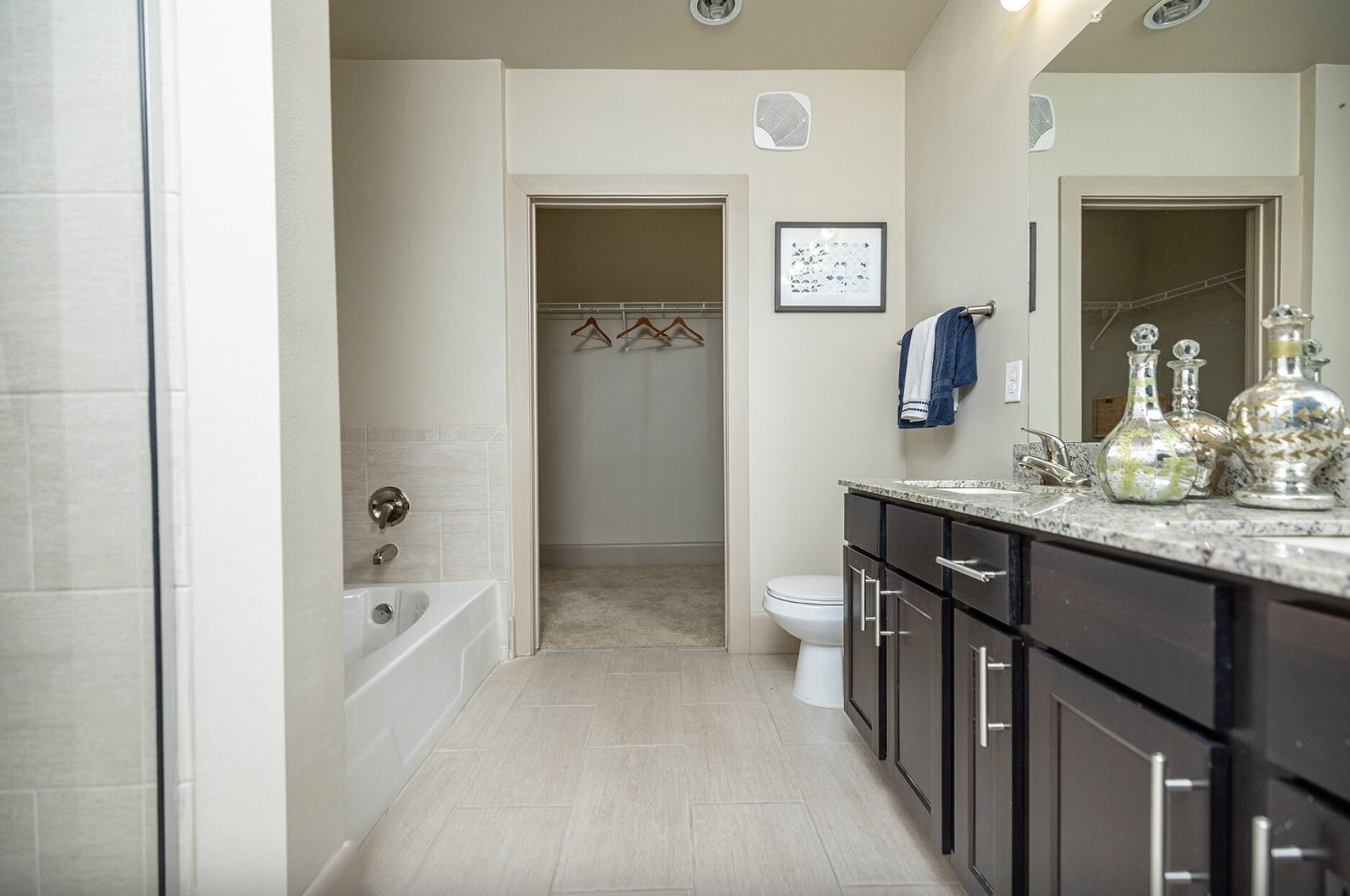 10300 Katy Freeway 212 Property Photo 5