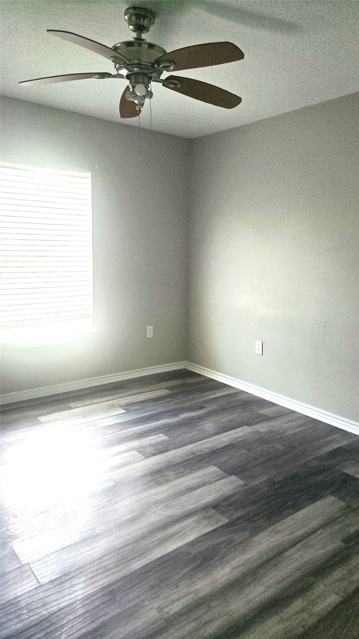 3810 Chanterway Street Property Photo 6