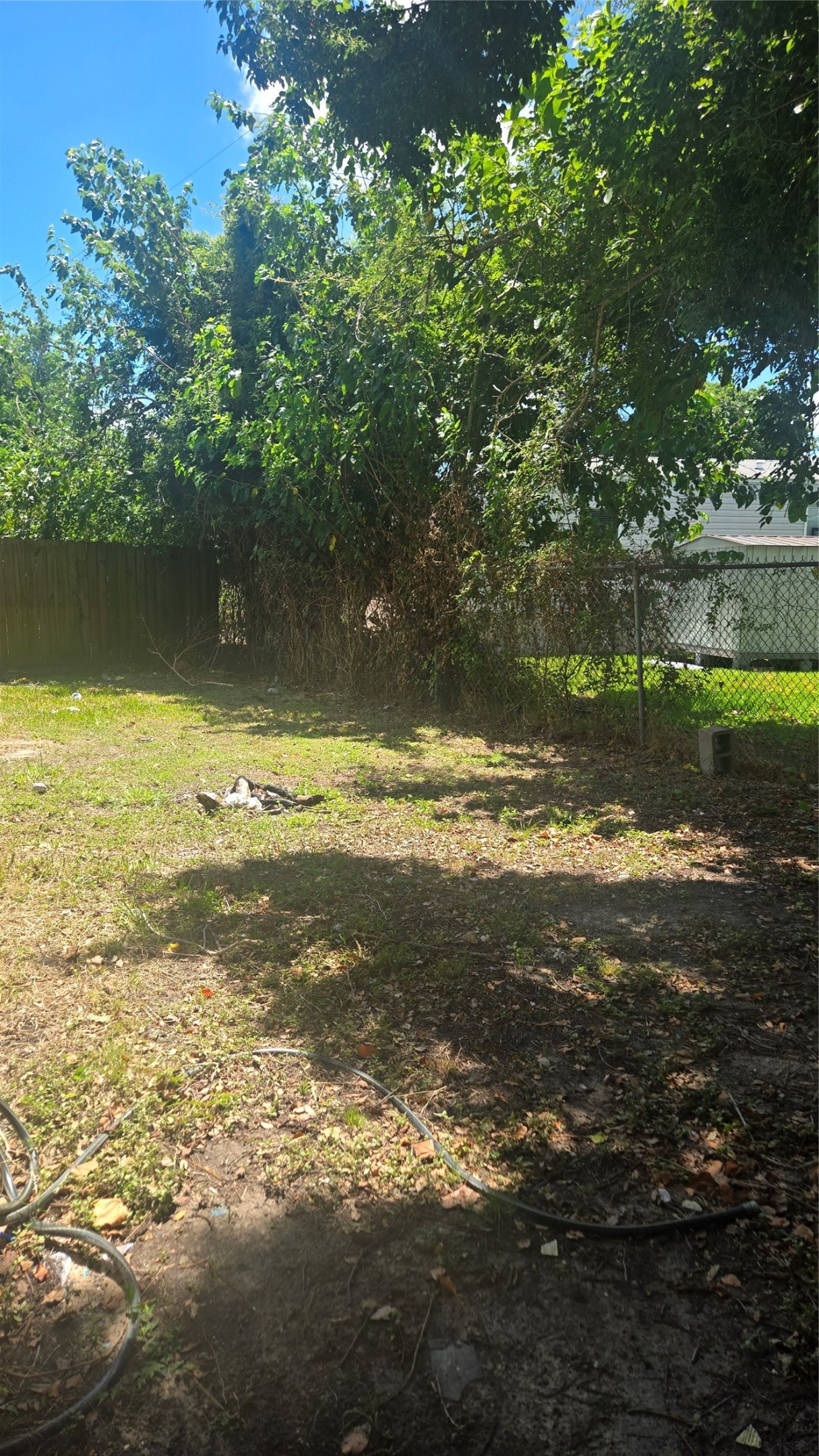 3810 Chanterway Street Property Photo 13