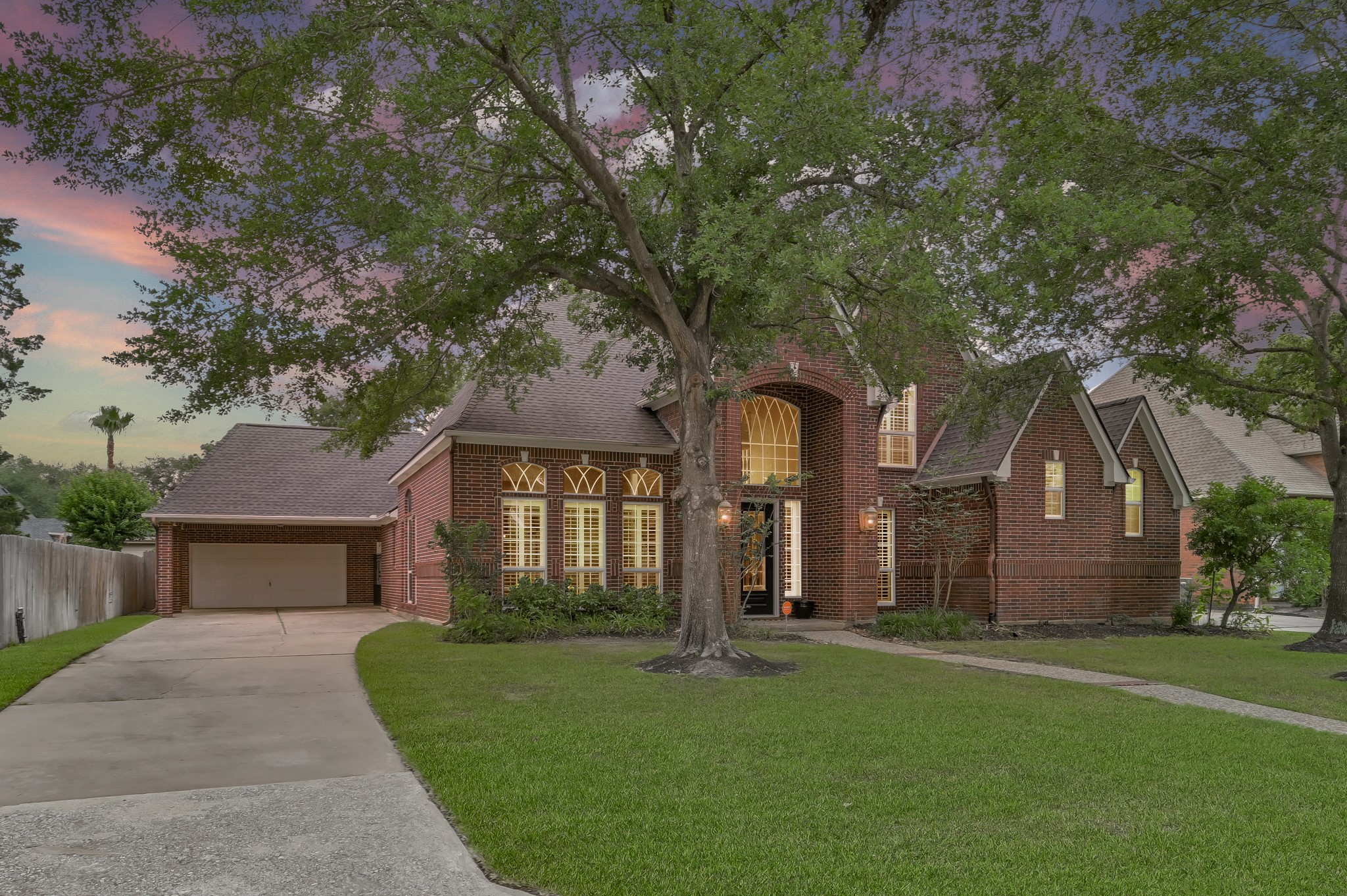 17114 Bur Oak Court Property Photo