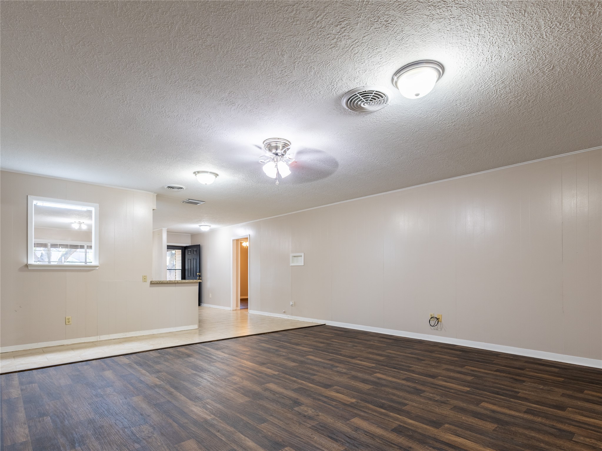 2728 Encino Property Photo 19