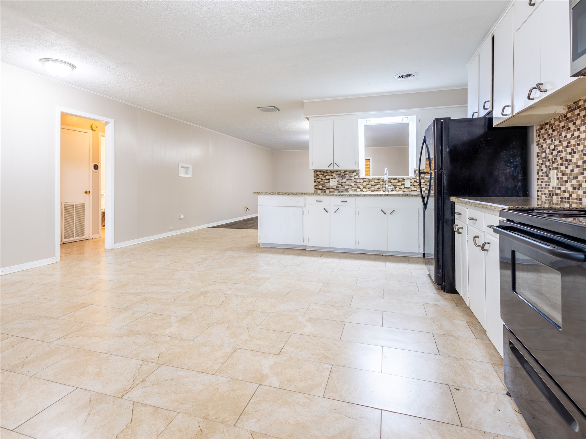 2728 Encino Property Photo 21