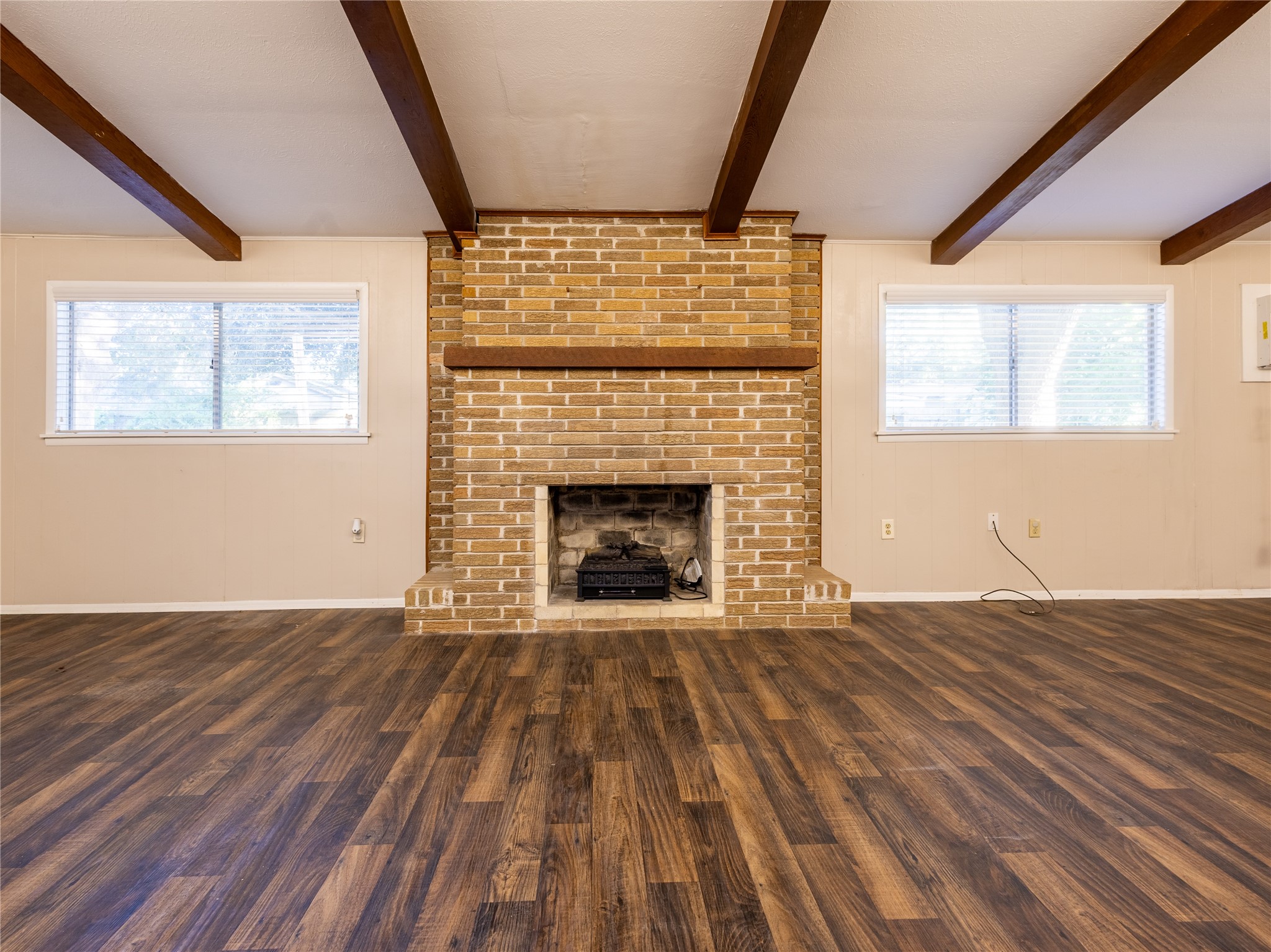 2728 Encino Property Photo 22