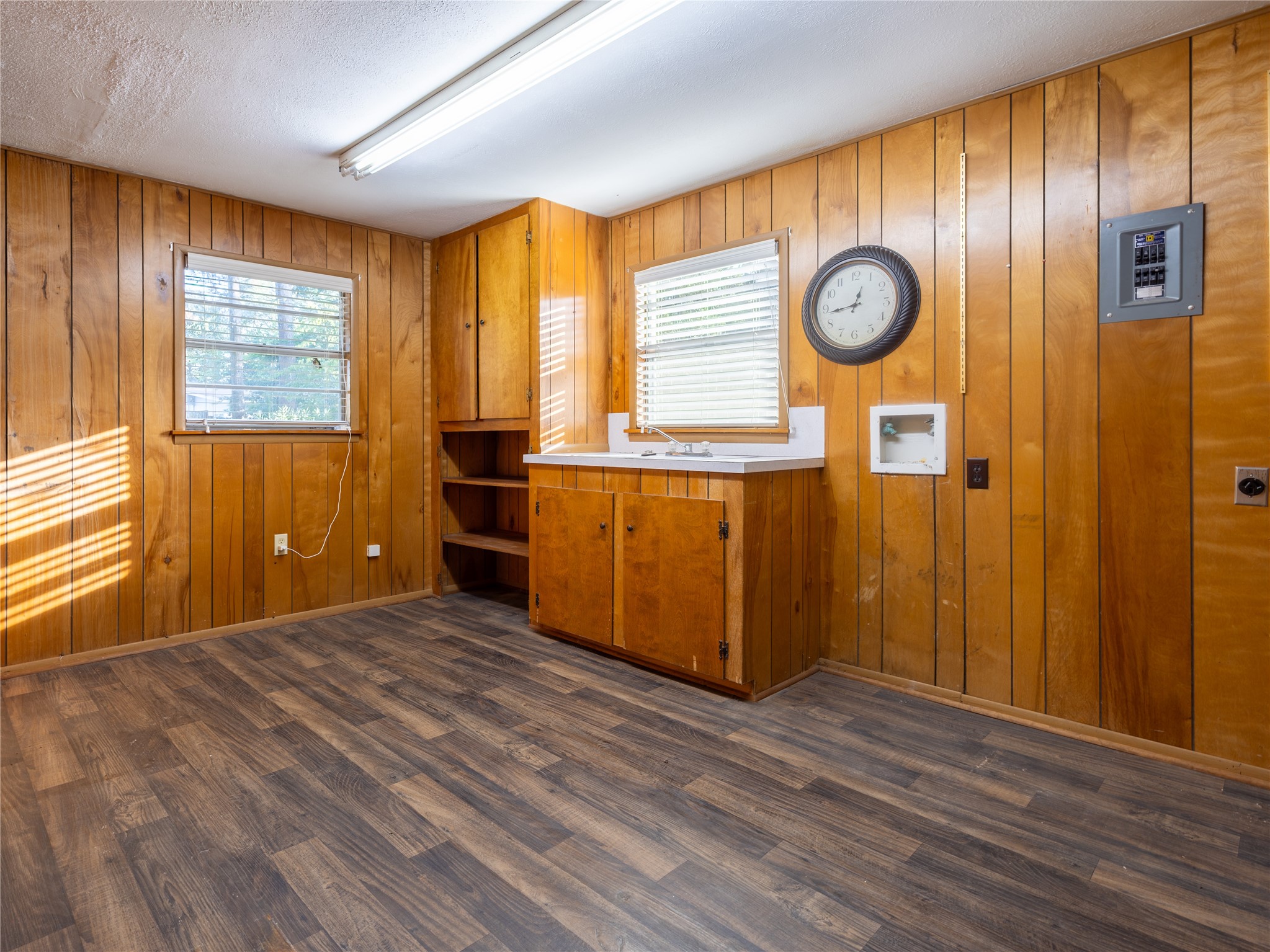 2728 Encino Property Photo 23