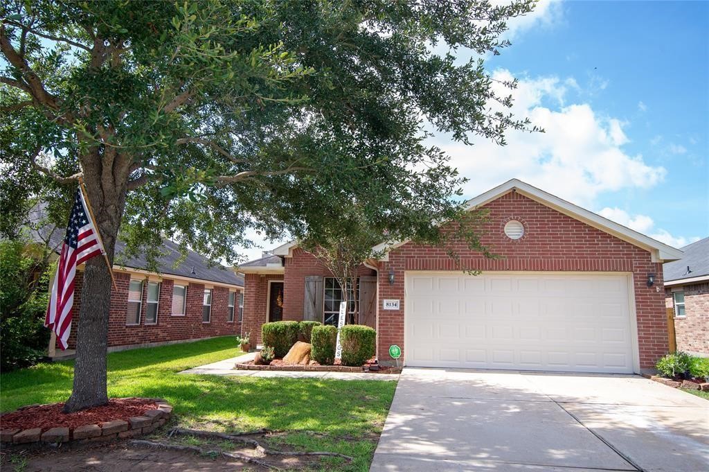 8134 Silent Deep Drive Property Photo 1