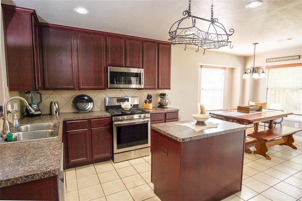 8134 Silent Deep Drive Property Photo 5