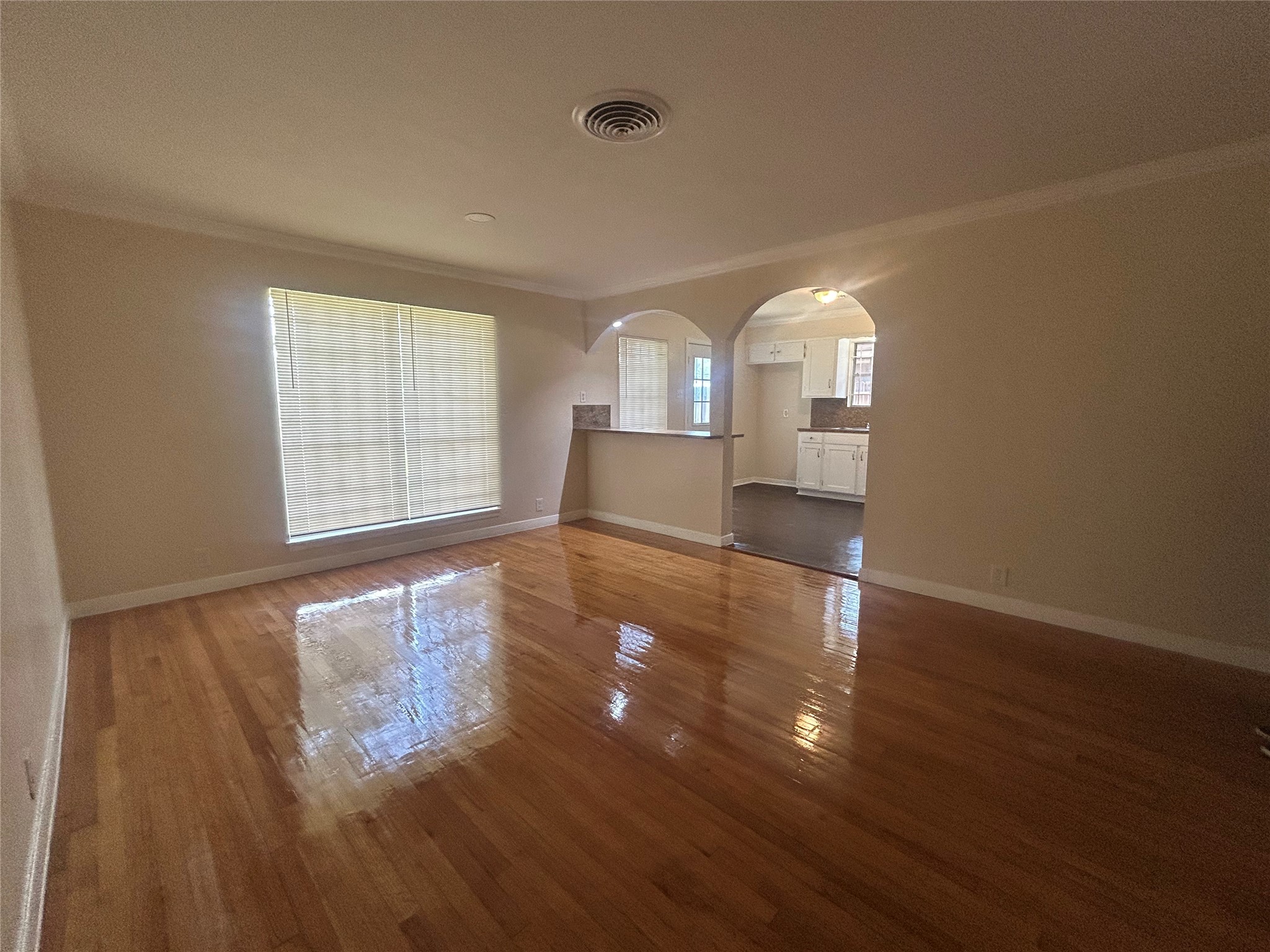 10211 Hinds Street Property Photo 6