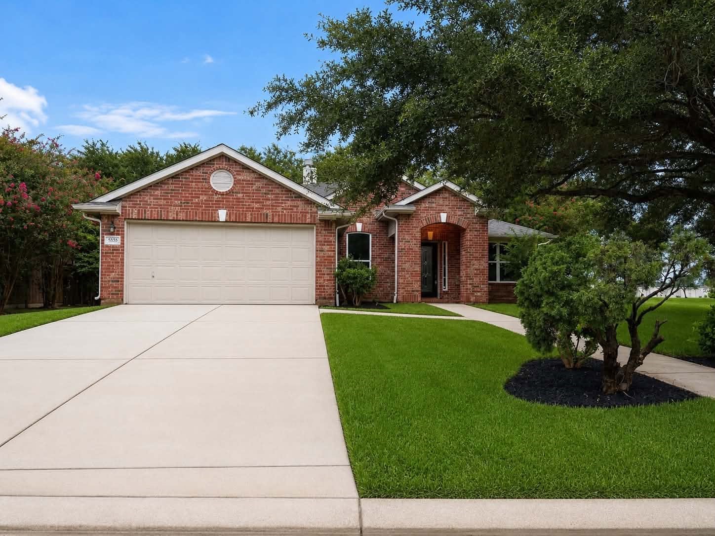 5535 Gable Meadows Drive Property Photo 1