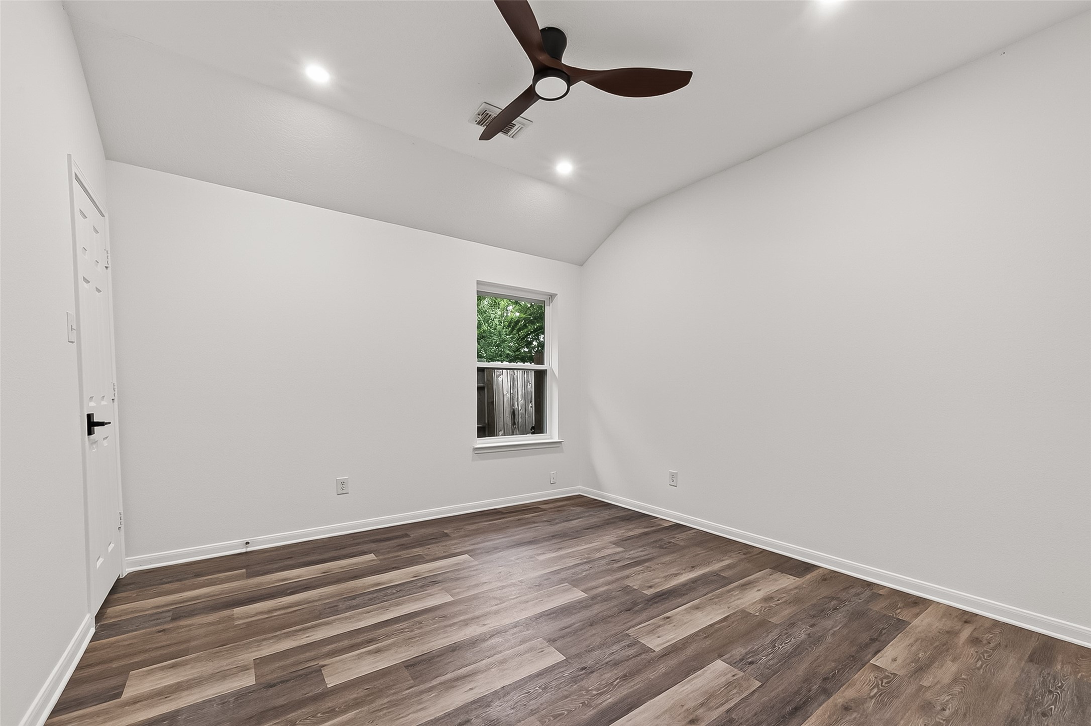 5535 Gable Meadows Drive Property Photo 28