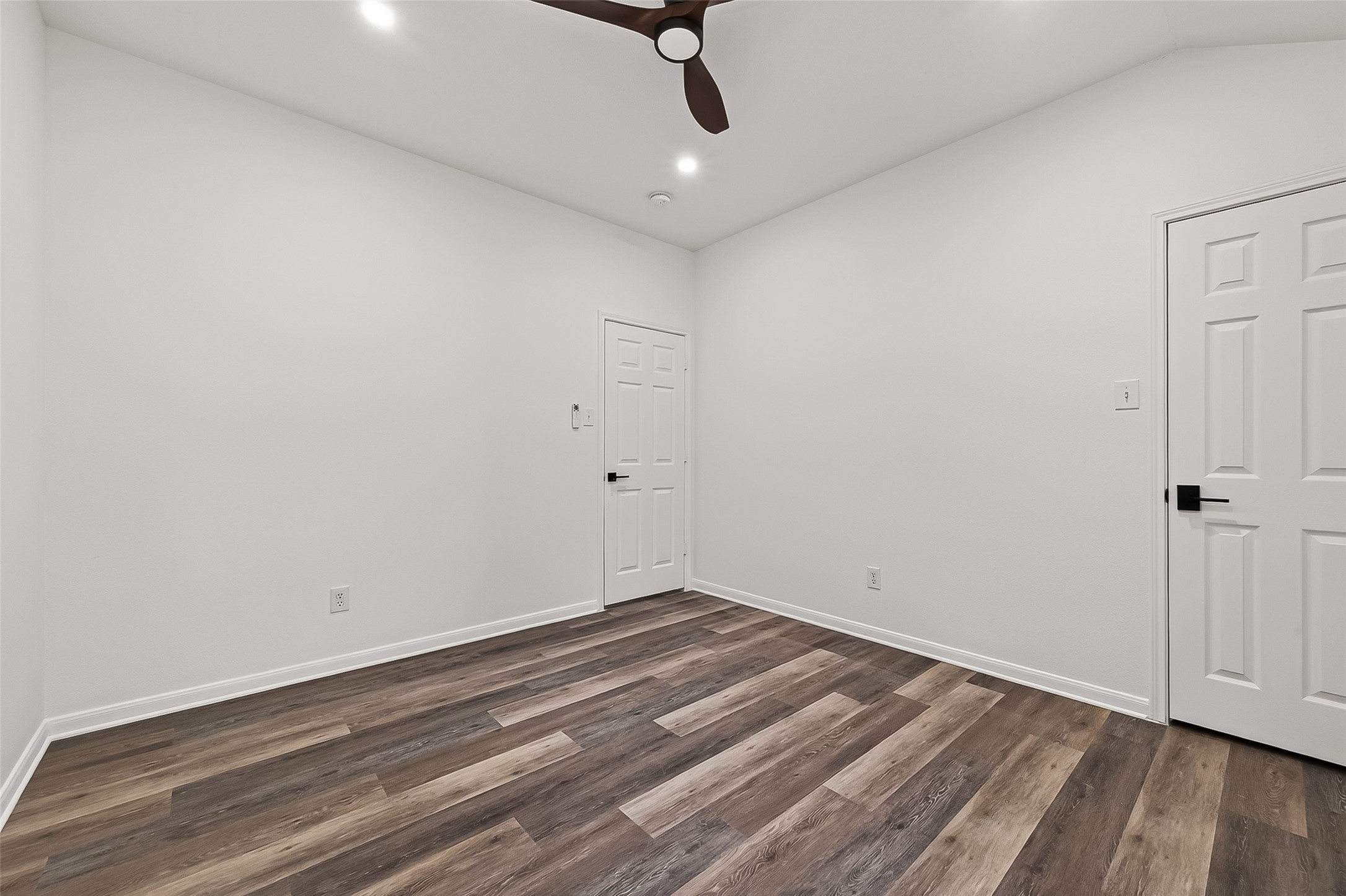 5535 Gable Meadows Drive Property Photo 29