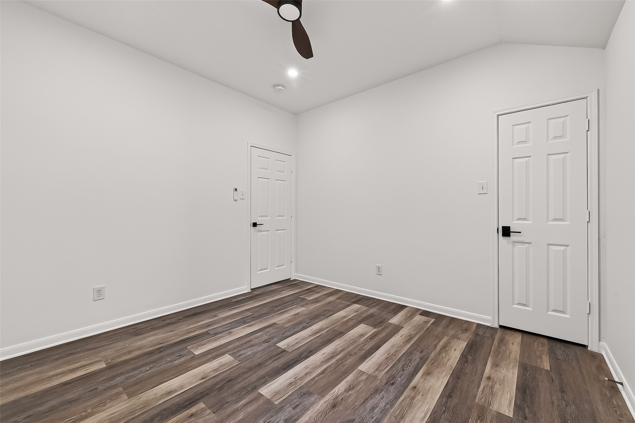 5535 Gable Meadows Drive Property Photo 30