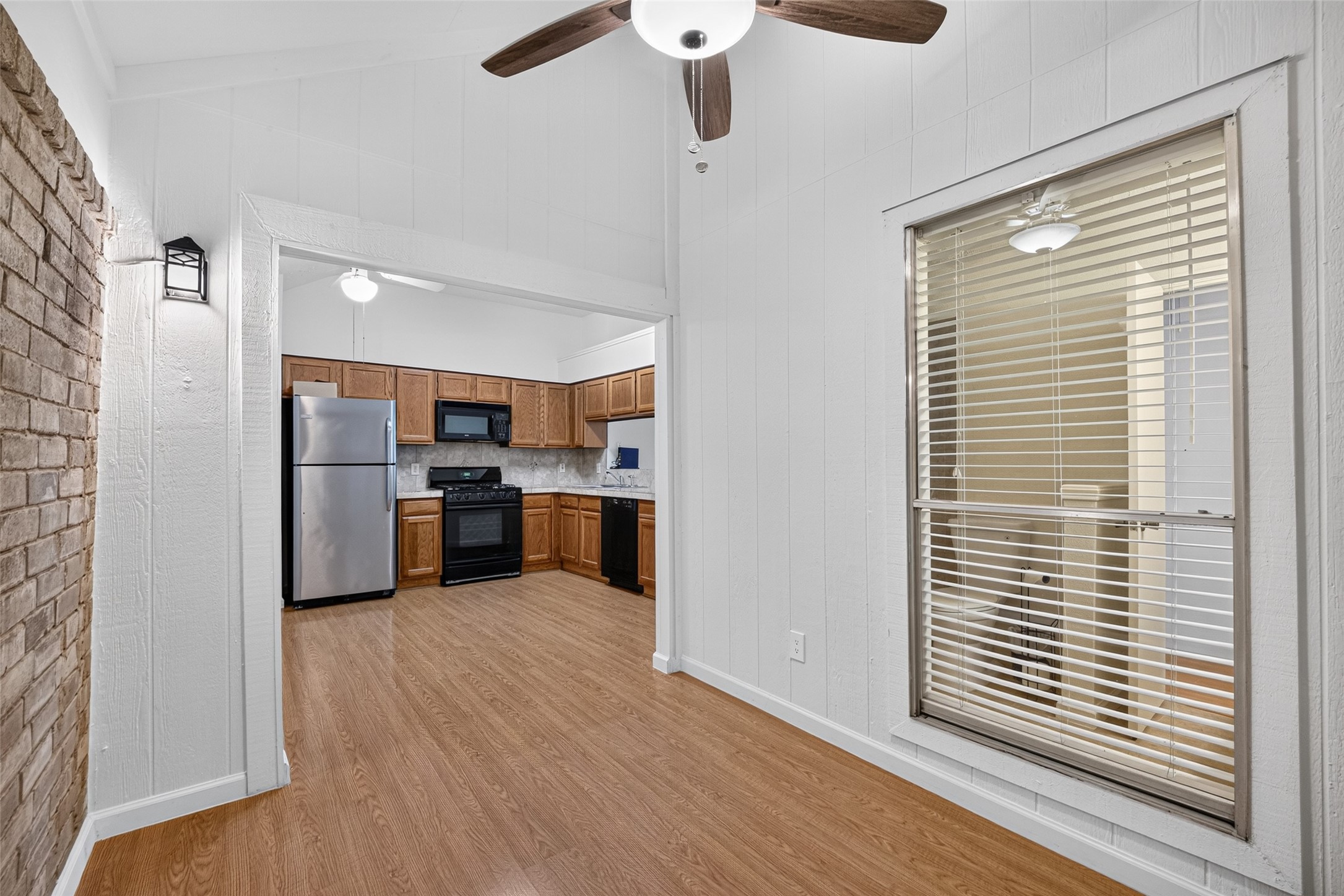 1220 Chelsea Lane Property Photo 18
