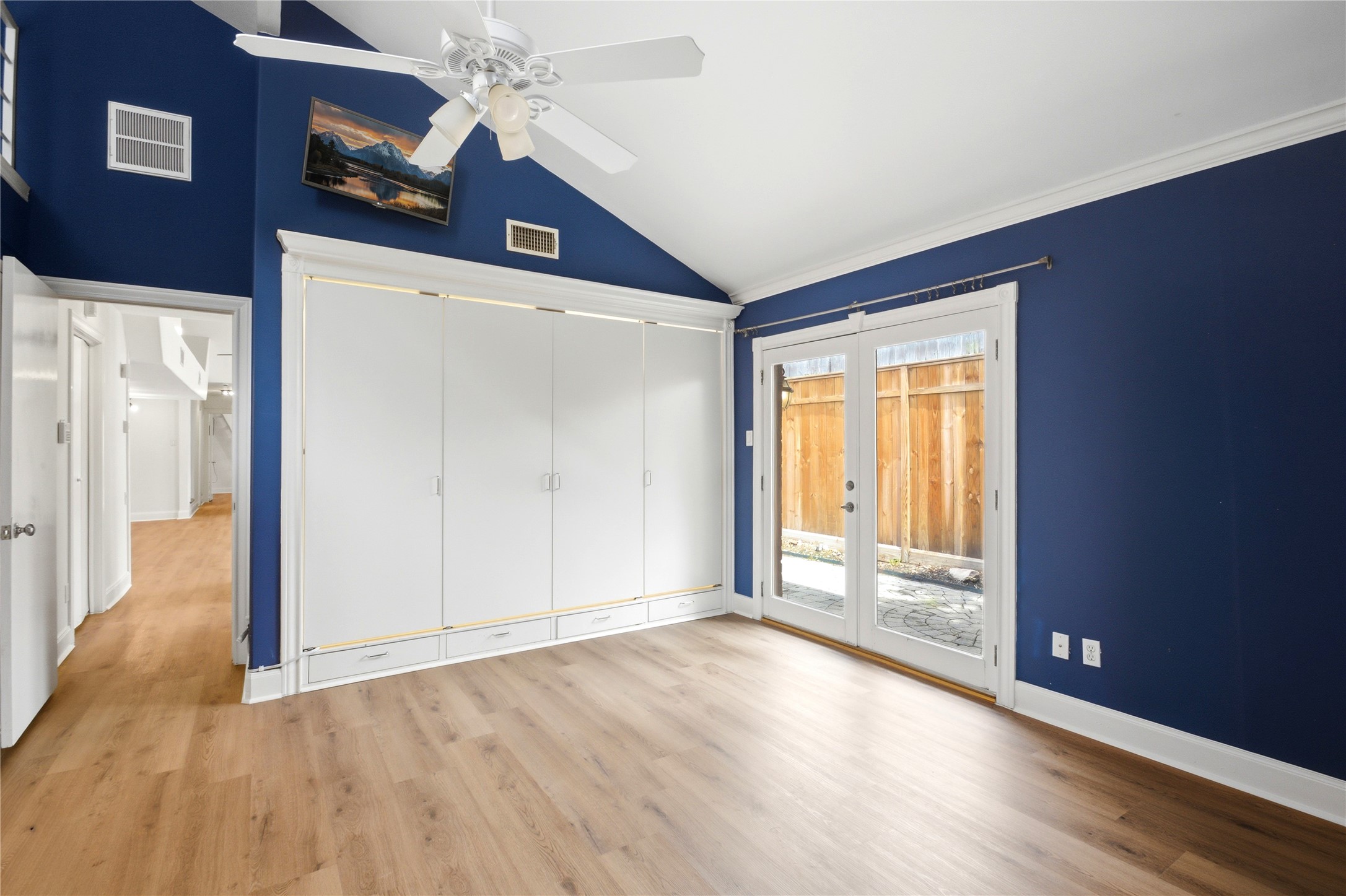 2501 Driscoll Street Property Photo 15