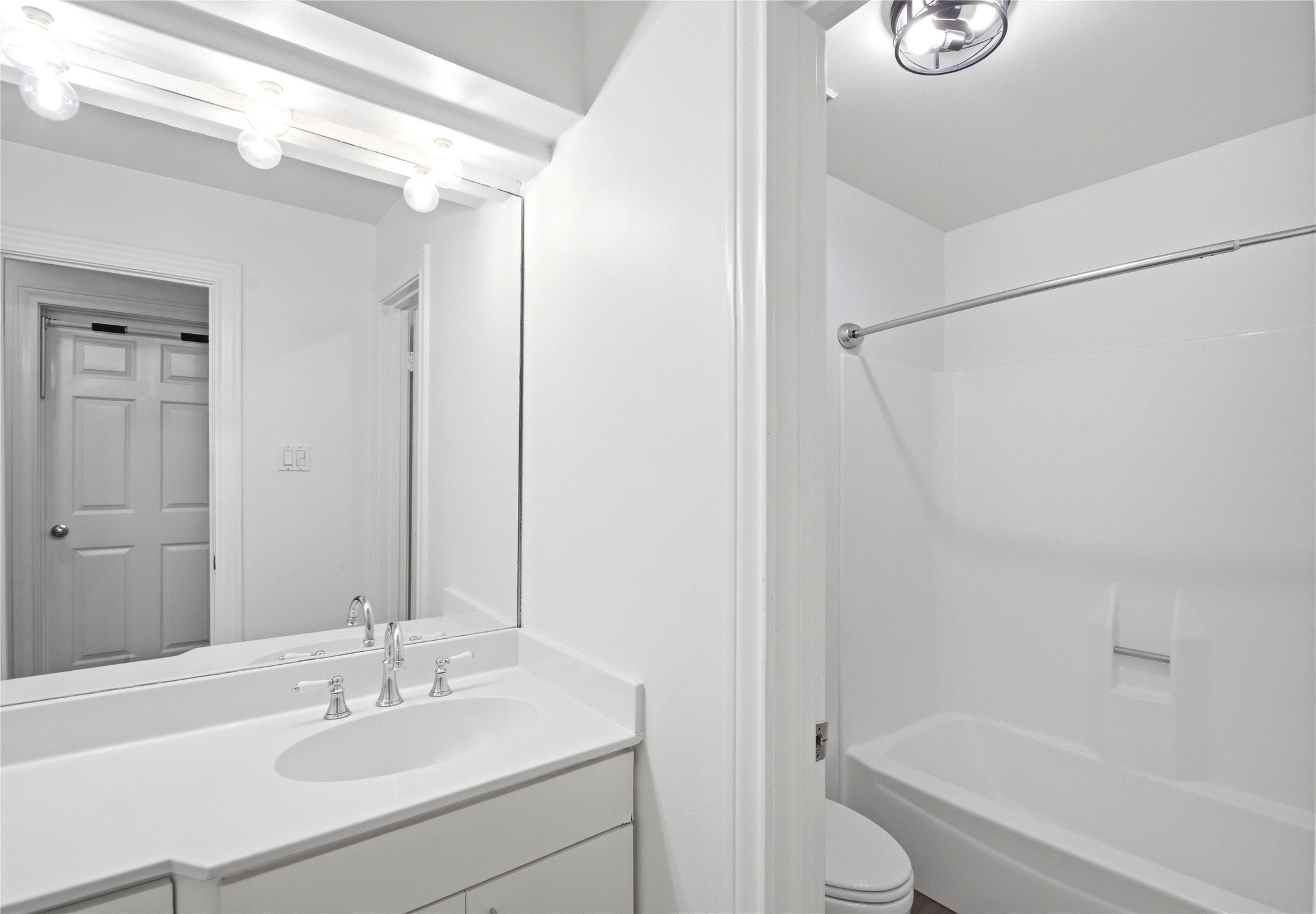 2501 Driscoll Street Property Photo 19