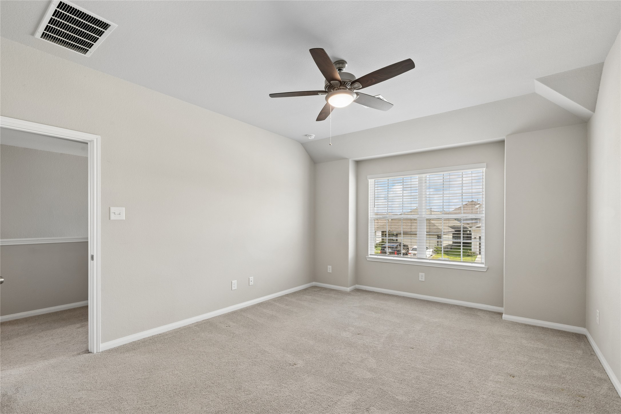 2425 Shellcracker Drive Property Photo 14